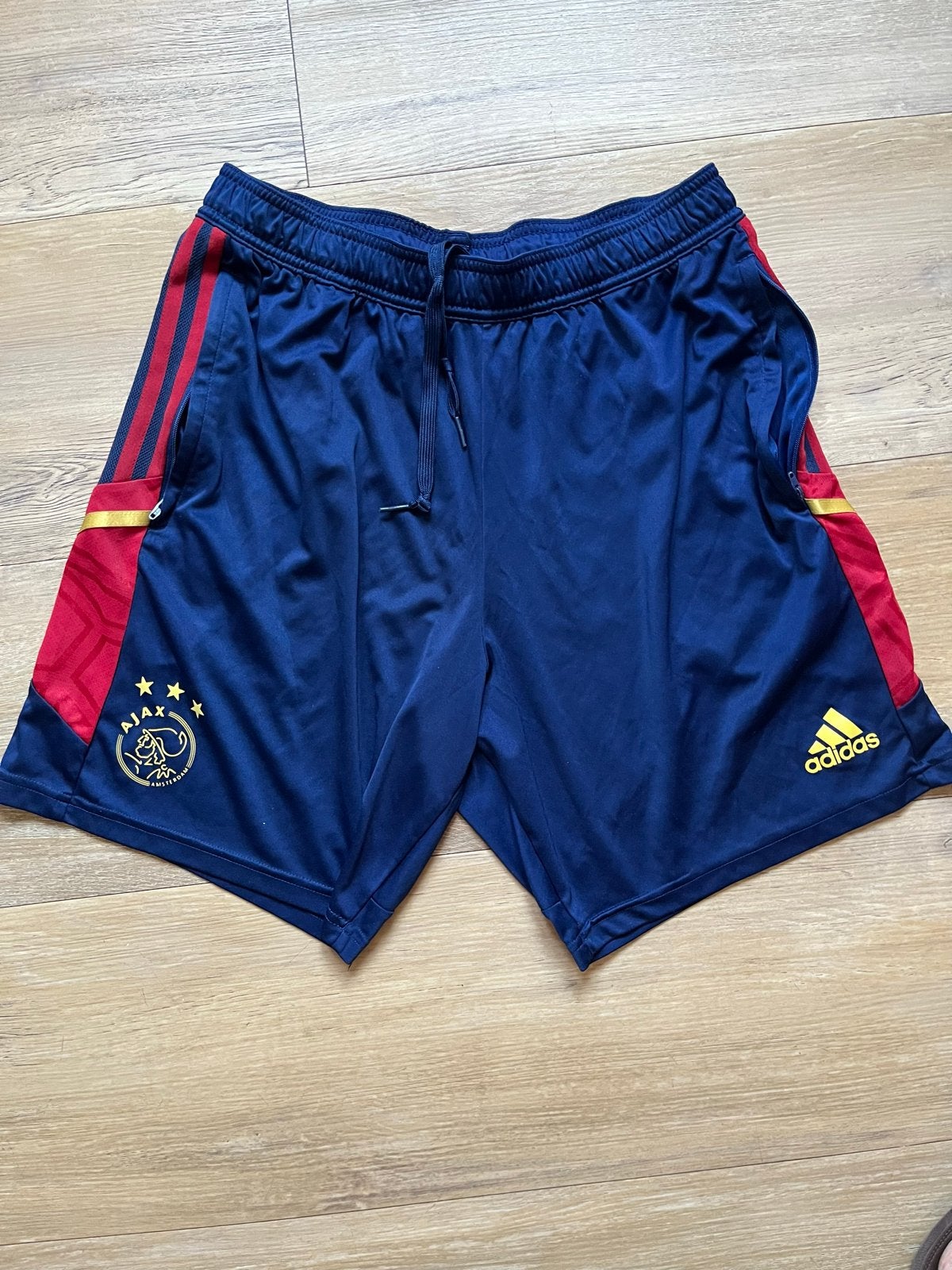 Adidas Ajax voetbalbroekje - Maat L, Maat 52/54 (L), Blauw, Ophalen of Verzenden, Zo goed als nieuw