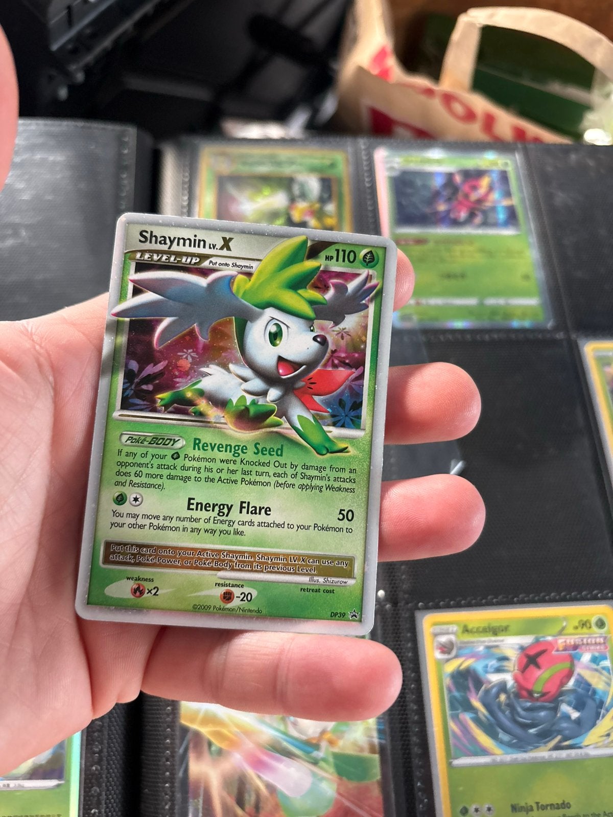 Shaymin lv x, Ophalen, Zo goed als nieuw, Meerdere kaarten, Foil