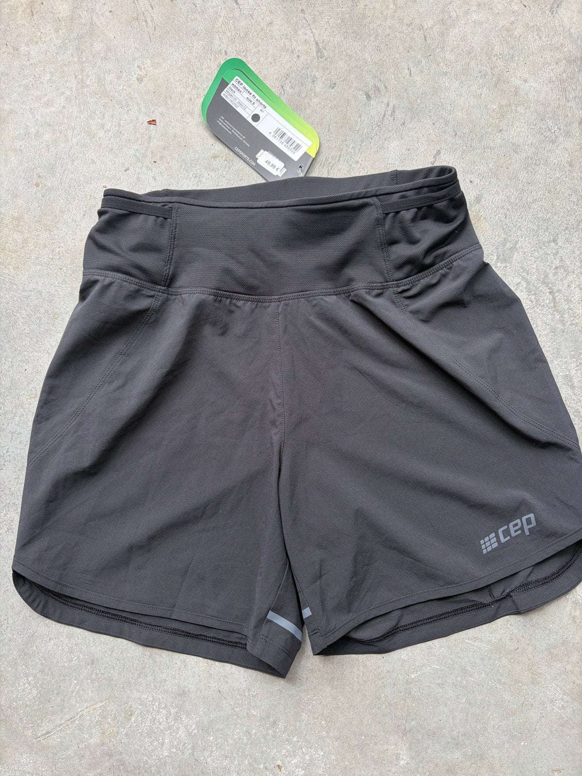 CEP loose fit shorts dames - Zwart - Maat S, Zwart, Nieuw, Ophalen of Verzenden, Hardlopen of Fietsen