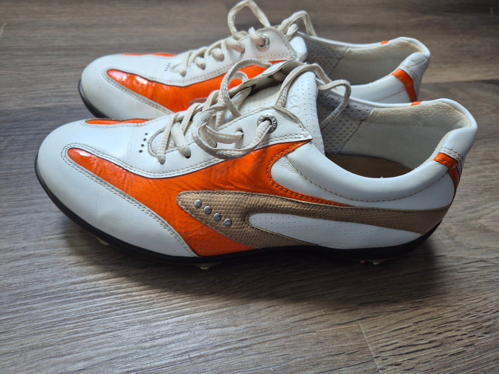 Ecco dames golfschoenen maat 37 met spikes, Sport en Fitness, Ophalen of Verzenden, Gebruikt, Schoenen, Overige merken