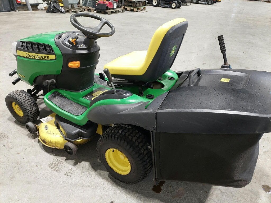 John Deere X155R zitmaaier, John Deere, JDFCustomerSupport@JohnDeere.com, John-Deere-Strasse 169190
Walldorf, John Deere