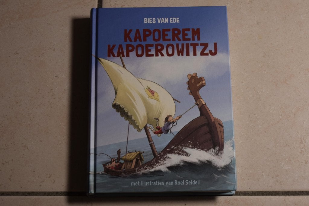 Kapoerem Kapoerowitzj / Bies van Ede, Boeken, Ophalen of Verzenden, Zo goed als nieuw, Fictie algemeen