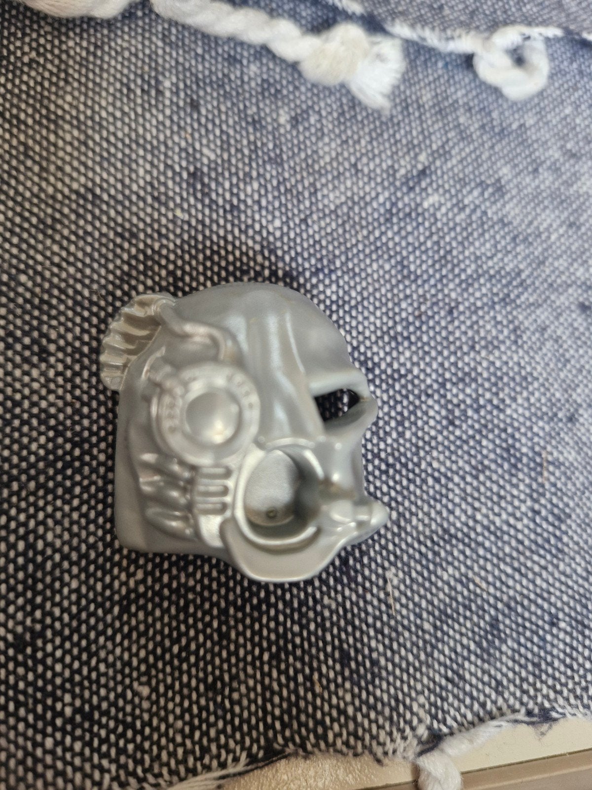 te koop/ruil zilveren kanohi bionicle, Ophalen of Verzenden, Zo goed als nieuw, Zilver, Overige merken