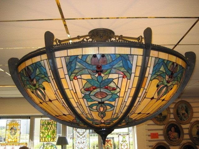 Zeer Grote Tiffany Plafondlamp / Plafonniere, 170cm diameter, Huis en Inrichting, Lampen | Plafondlampen, Ophalen, Vintage, Meerkleurig