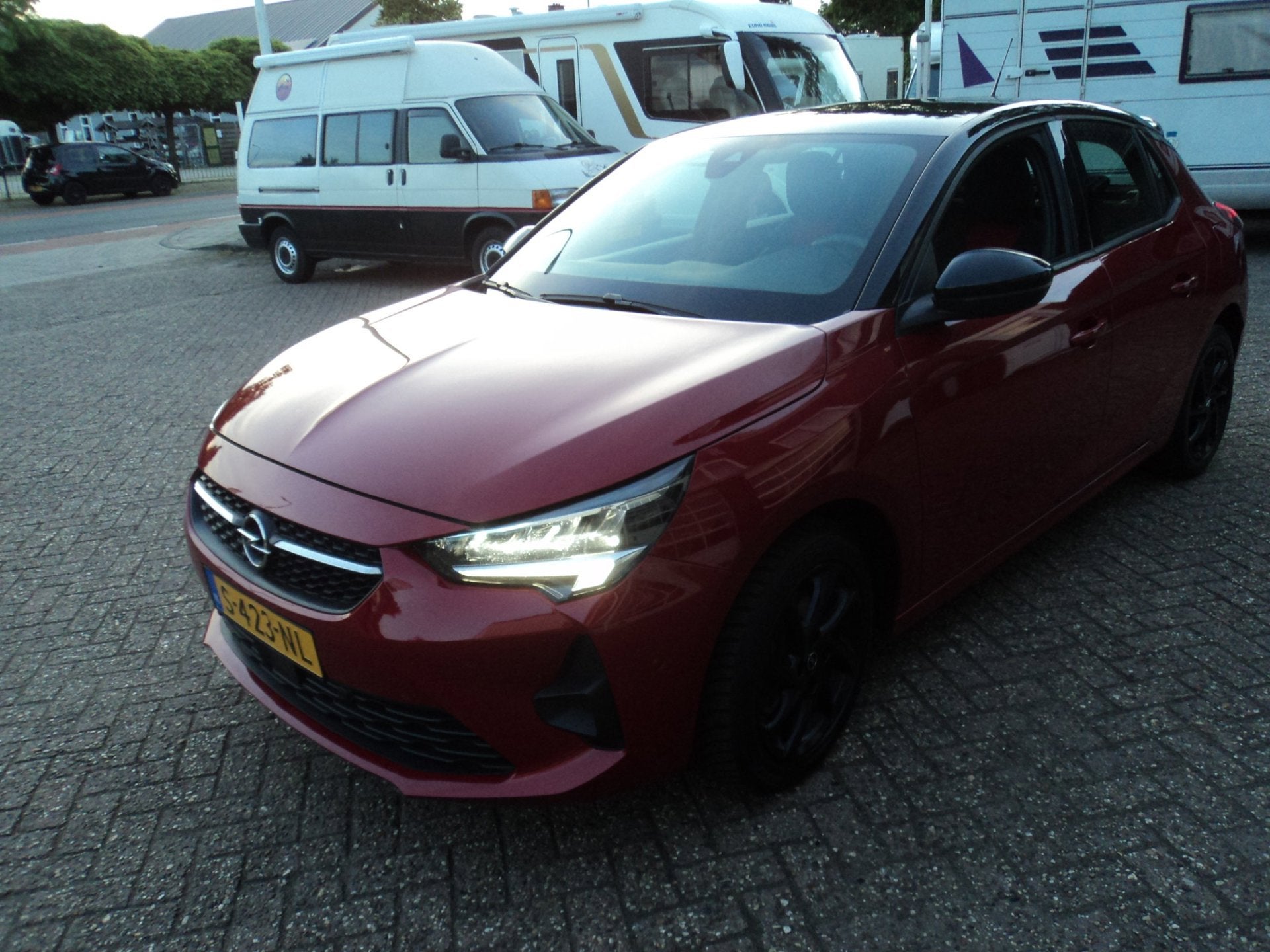 Opel Corsa 1.2 Level 4 Camera Stoelverwarming Trekhaak, Dealer onderhouden, Stof, 1199 cc, 1133 kg