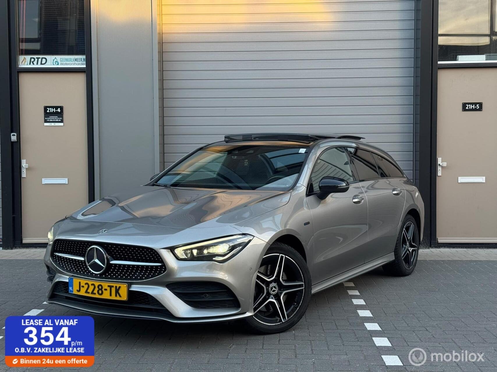 Mercedes CLA-klasse Shooting Brake 250e / Sfeer / Pano / NL, Auto's, CLA, Automatische klimaatregeling, Gebruikt, Euro 6