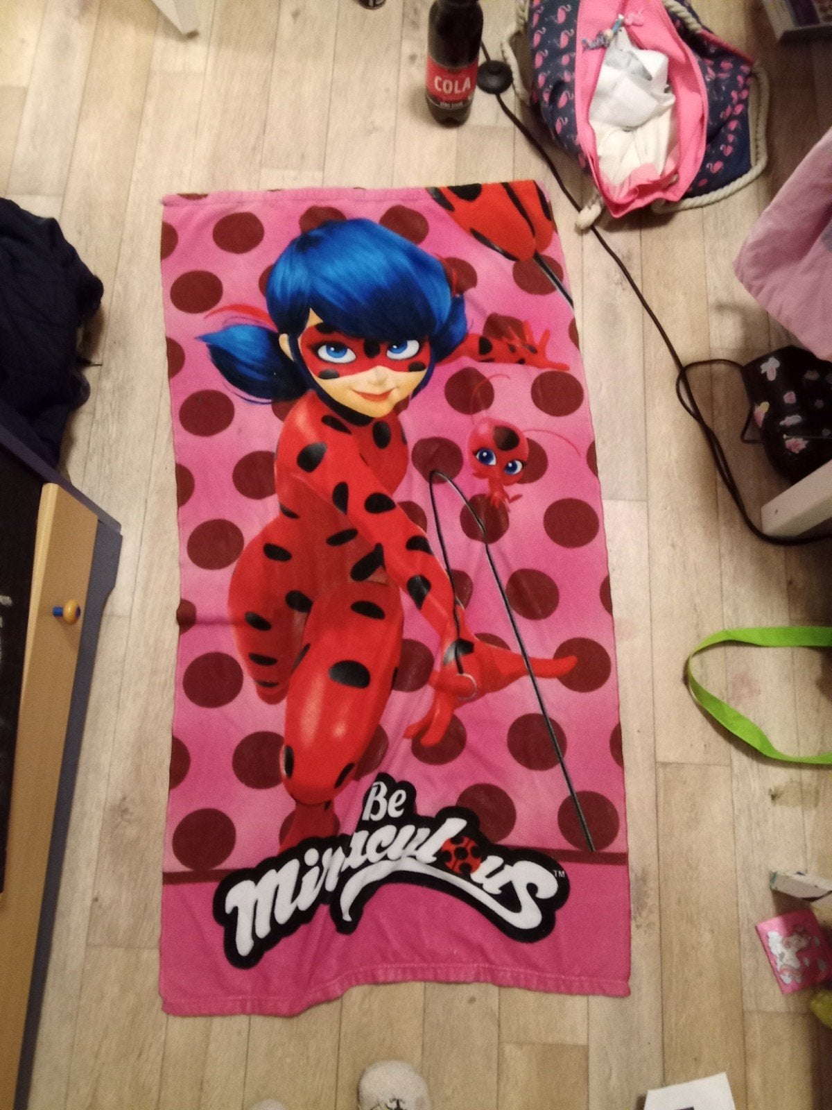 Disney miraculous ladybug badhanddoek 128 cm, Disney, Jongen of Meisje, Nieuw, Overige maten