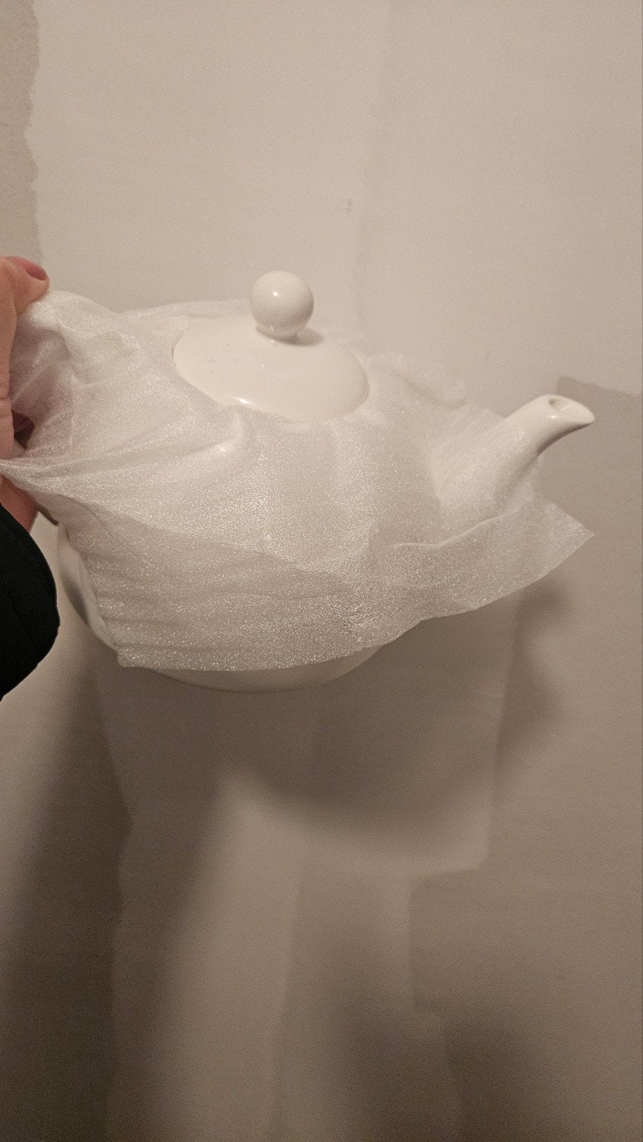 Nieuwe witte theepot van Xenos, Theepot/fluitketel, Nieuw, Ophalen of Verzenden, Steen/keramiek