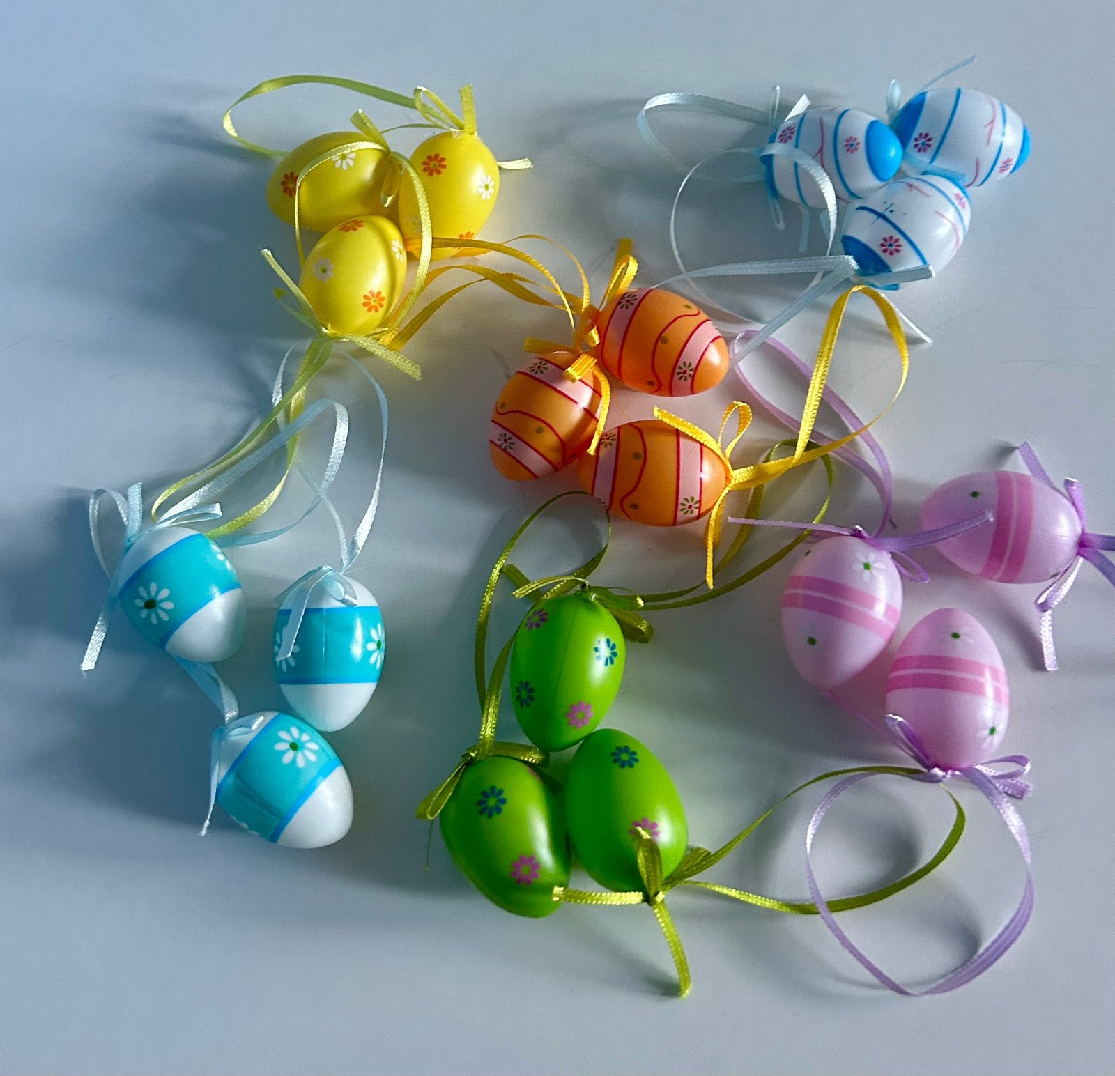 Paashangers paastak kleurig 18 stuks plastic NIEUW, Diversen, Ophalen of Verzenden, Nieuw