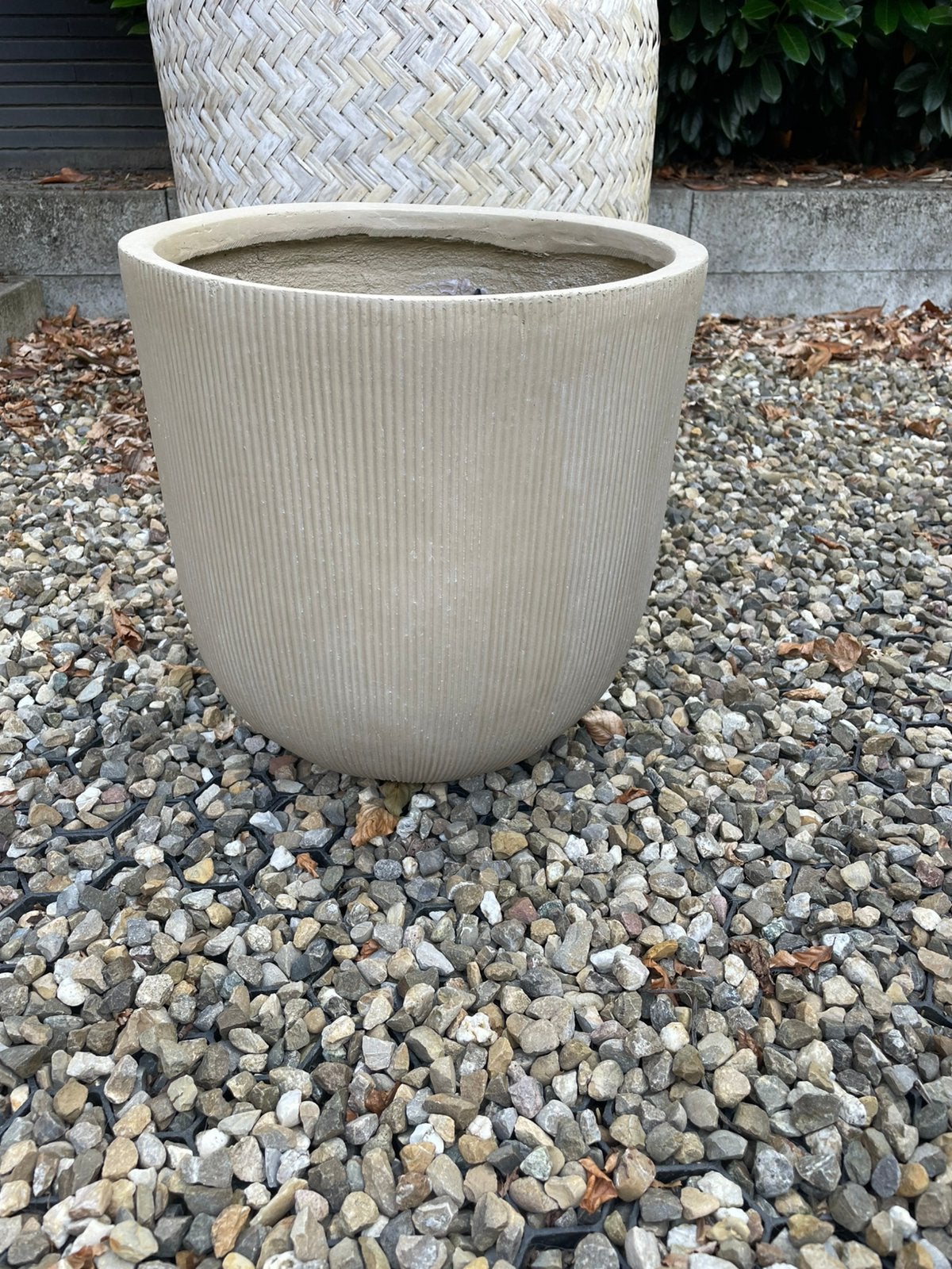 Nieuw grote taupe beige nude bloempot 35 hoog doorsnee 35, Ophalen, Nieuw, Rond, Minder dan 40 cm