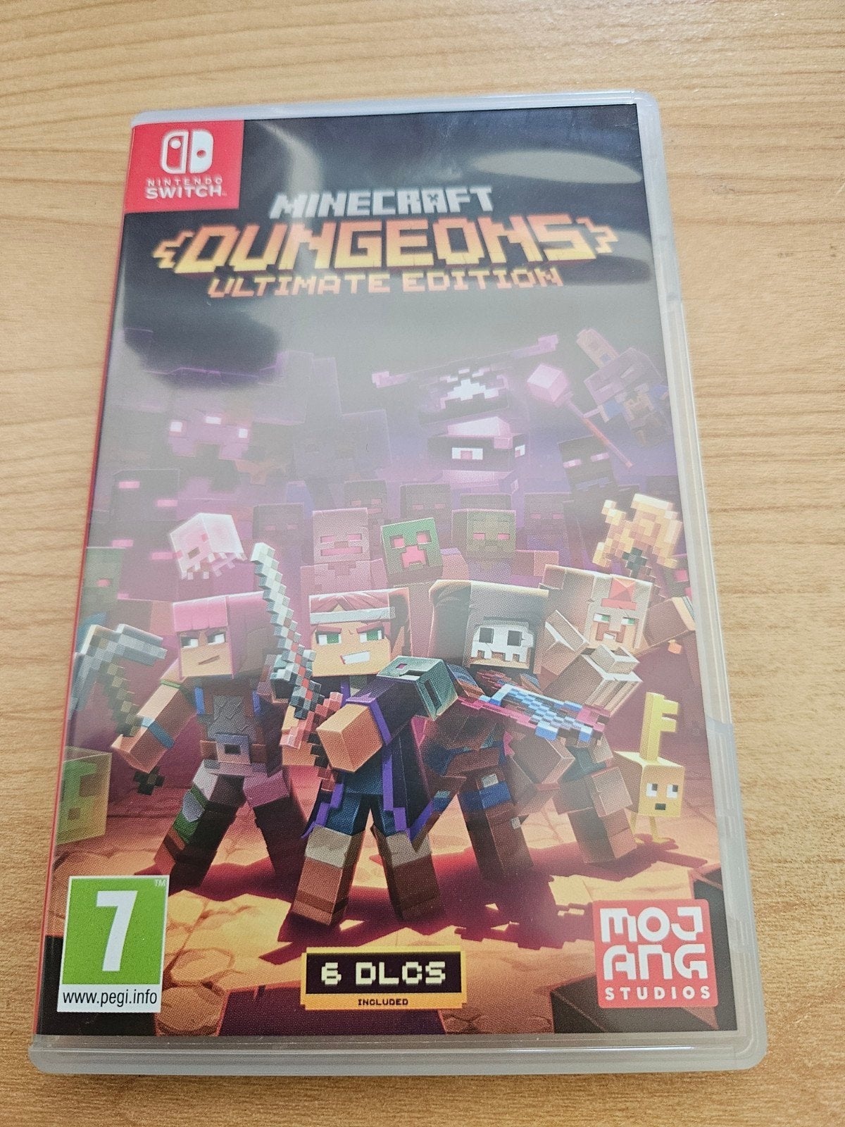 Minecraft Dungeons Ultimate Edition - Nintendo Switch, Spelcomputers en Games, Games | Nintendo Switch, Online, Verzenden, Zo goed als nieuw