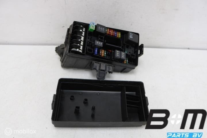 Zekeringkast motorruimte Seat Leon 5Q0907361A, Gebruikt