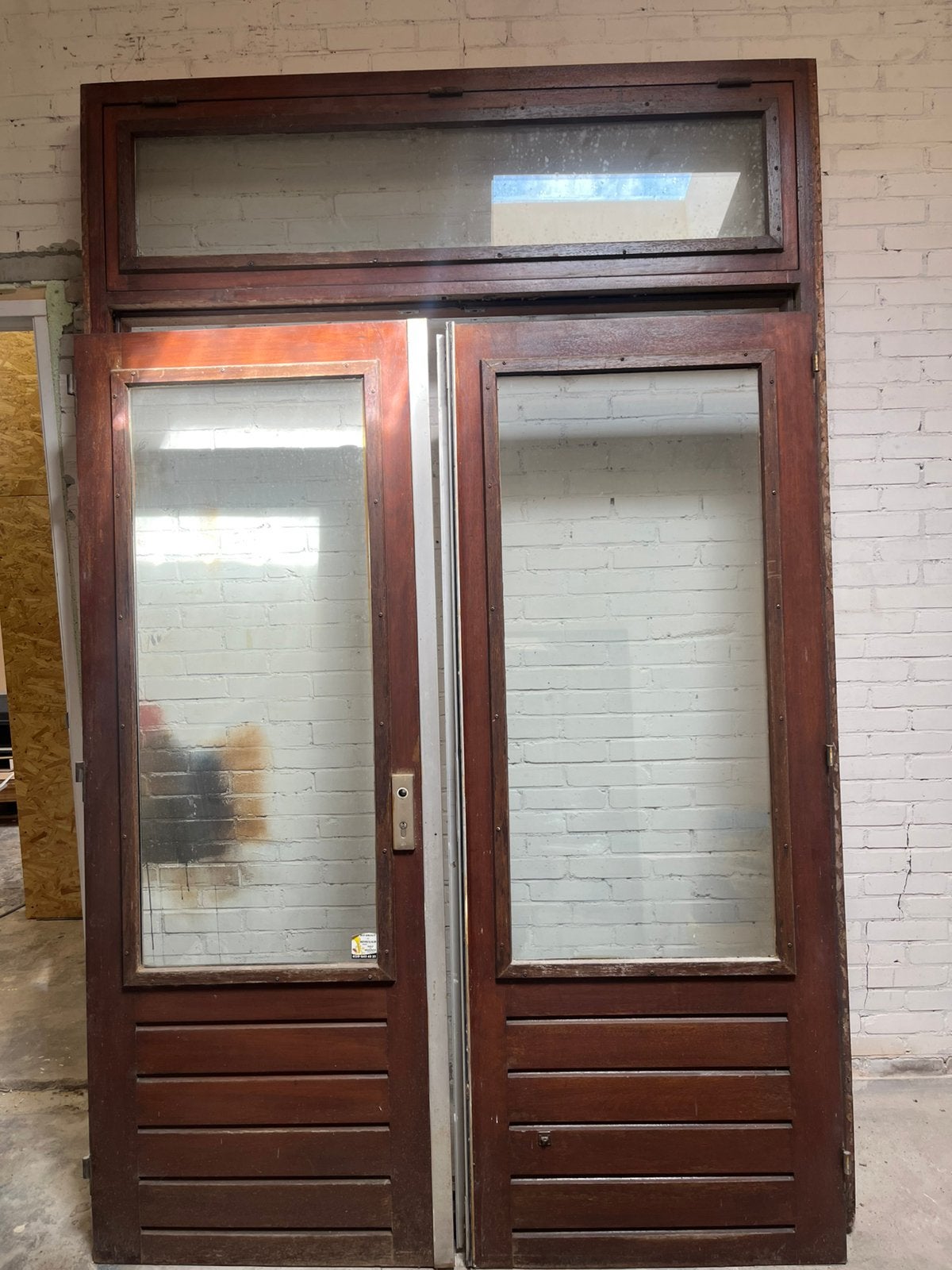 Hardhouten pui, Ophalen, 120 cm of meer, 215 cm of meer, Glas