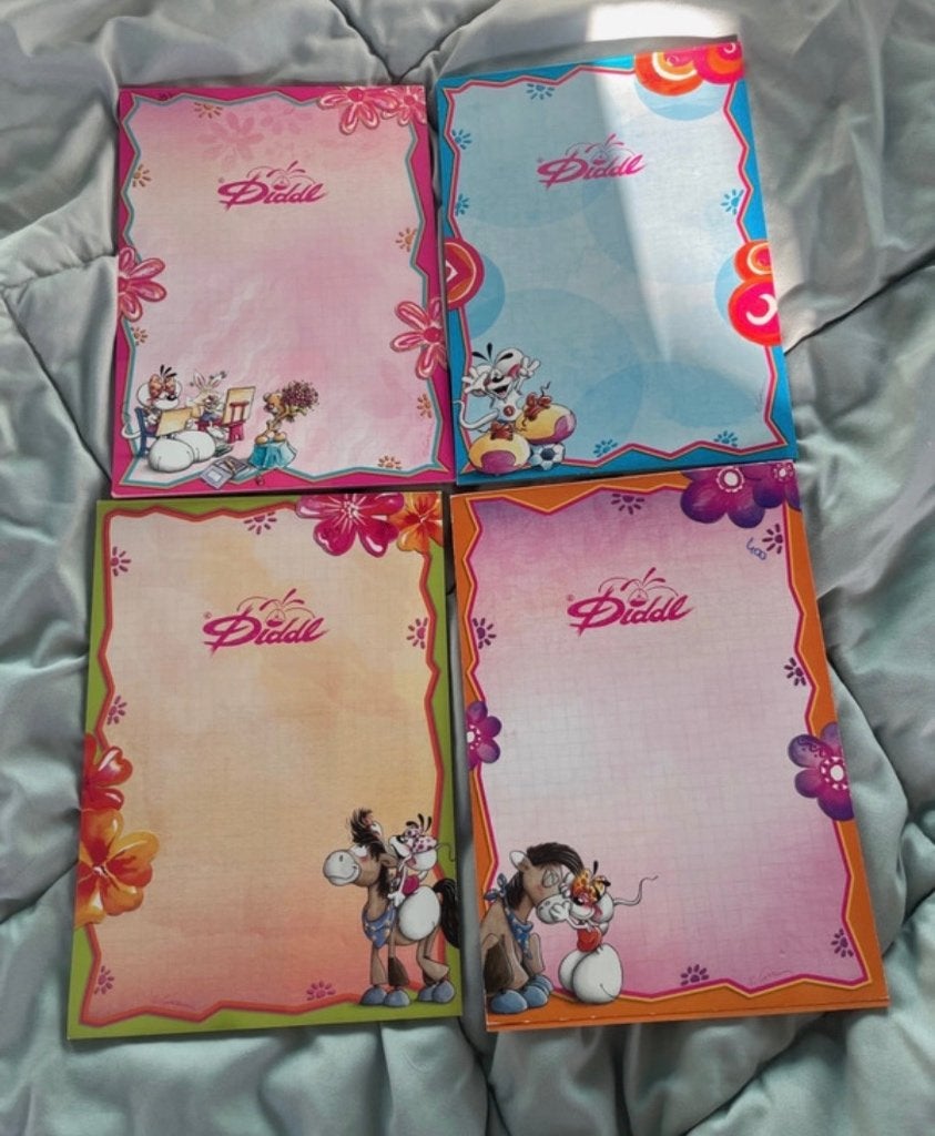 4 A5 blaadjes, Verzamelen, Ophalen, Diddl, Zo goed als nieuw, Papier, Kaart of Schrift