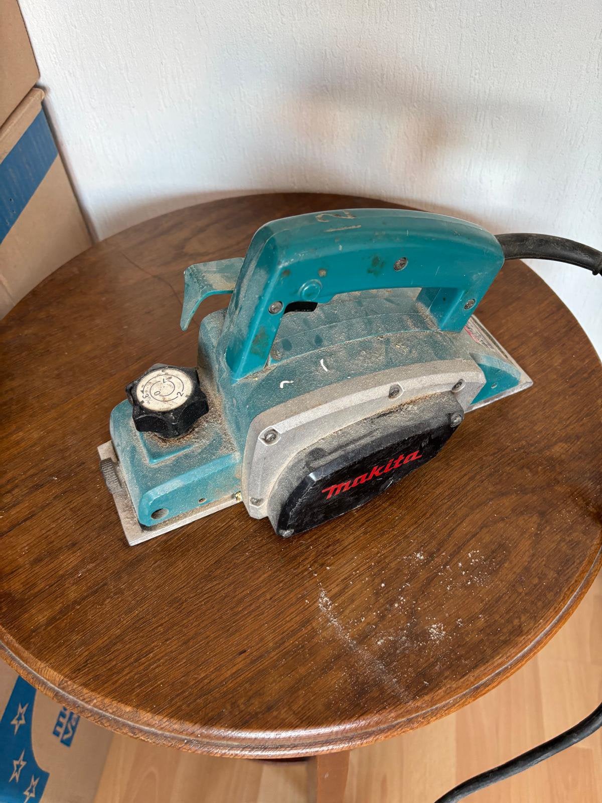 Makita schaafmachine, Doe-het-zelf en Verbouw, Ophalen, Gebruikt, Elektrisch