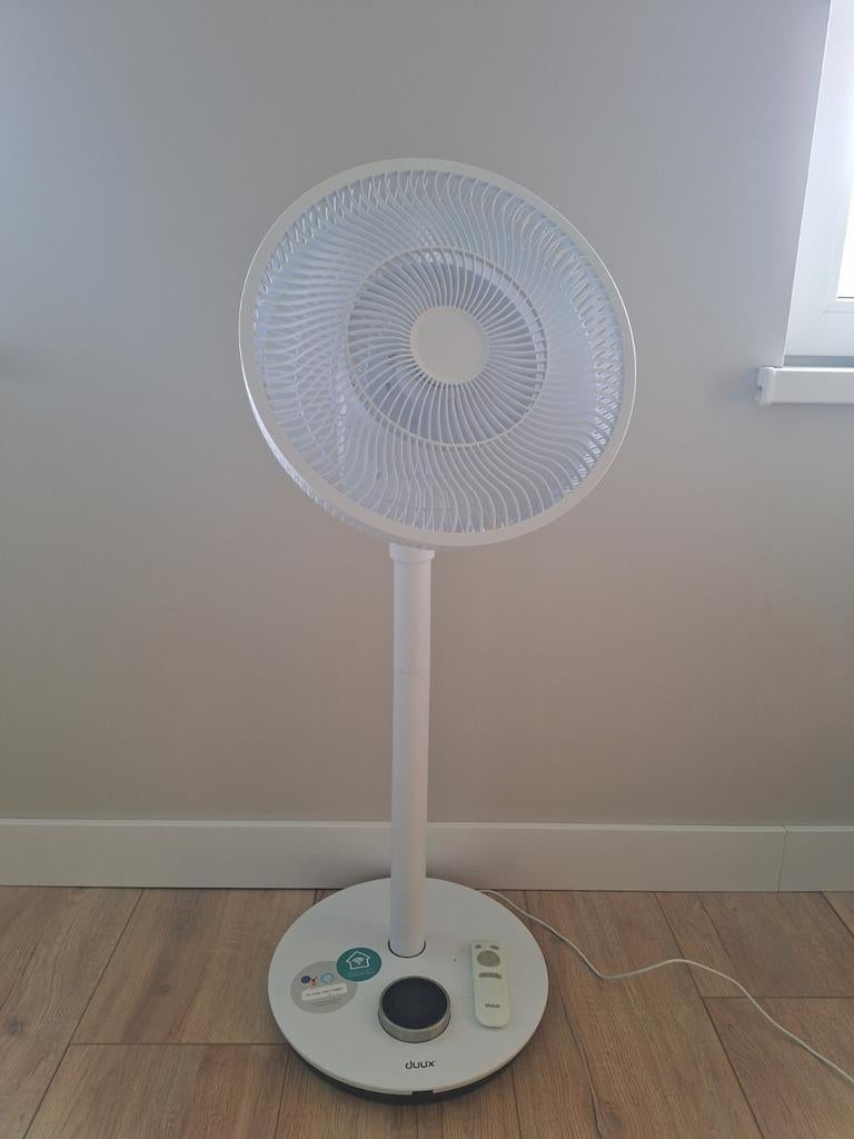 Duux ventilator, Witgoed en Apparatuur, Ventilatoren, Ophalen, Zo goed als nieuw, Statiefventilator