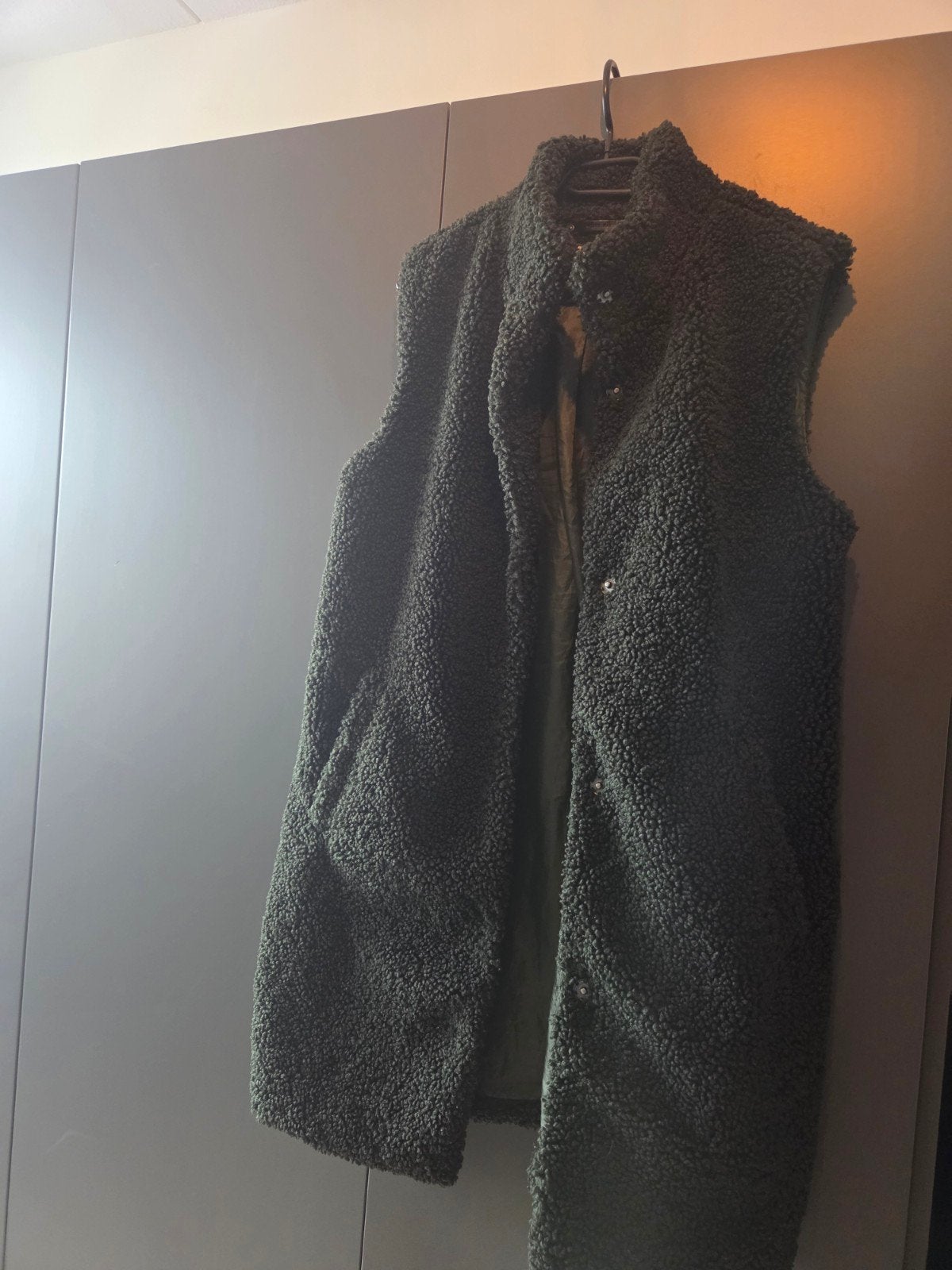 Noisy May Teddy Gilet / Lange Bodywarmer -  Donkergroen maat, Kleding | Dames, Bodywarmers, Maat 38/40 (M), Ophalen of Verzenden