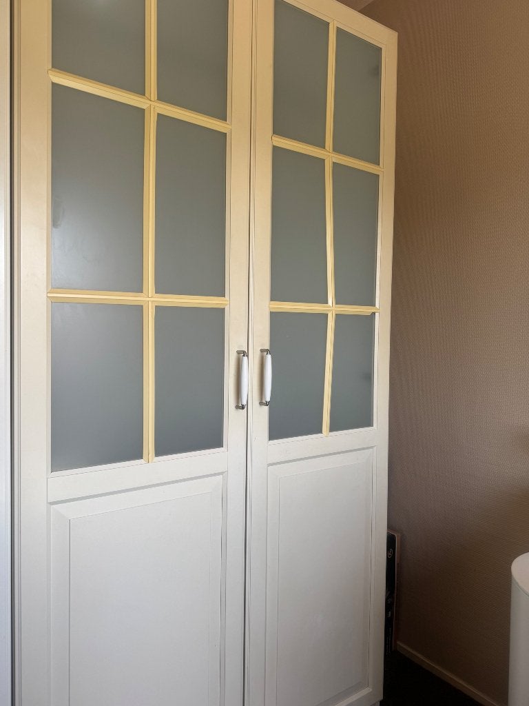 Gratis Kleding kast, Ophalen, Gebruikt, 100 tot 150 cm, 200 cm of meer