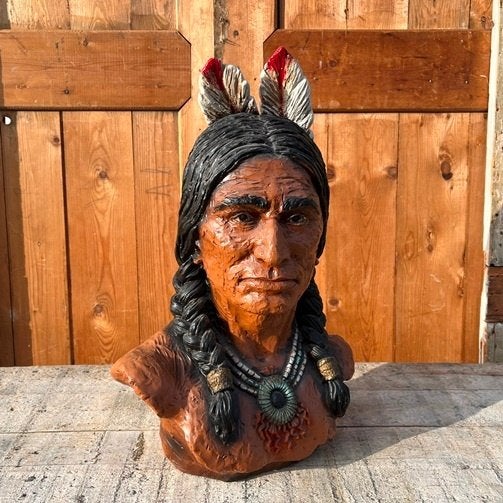 Buste Native American van V. Kendrick 1972 borstbeeld, Antiek en Kunst, Kunst | Beelden en Houtsnijwerken, Ophalen, Buste, 50 - 100 cm