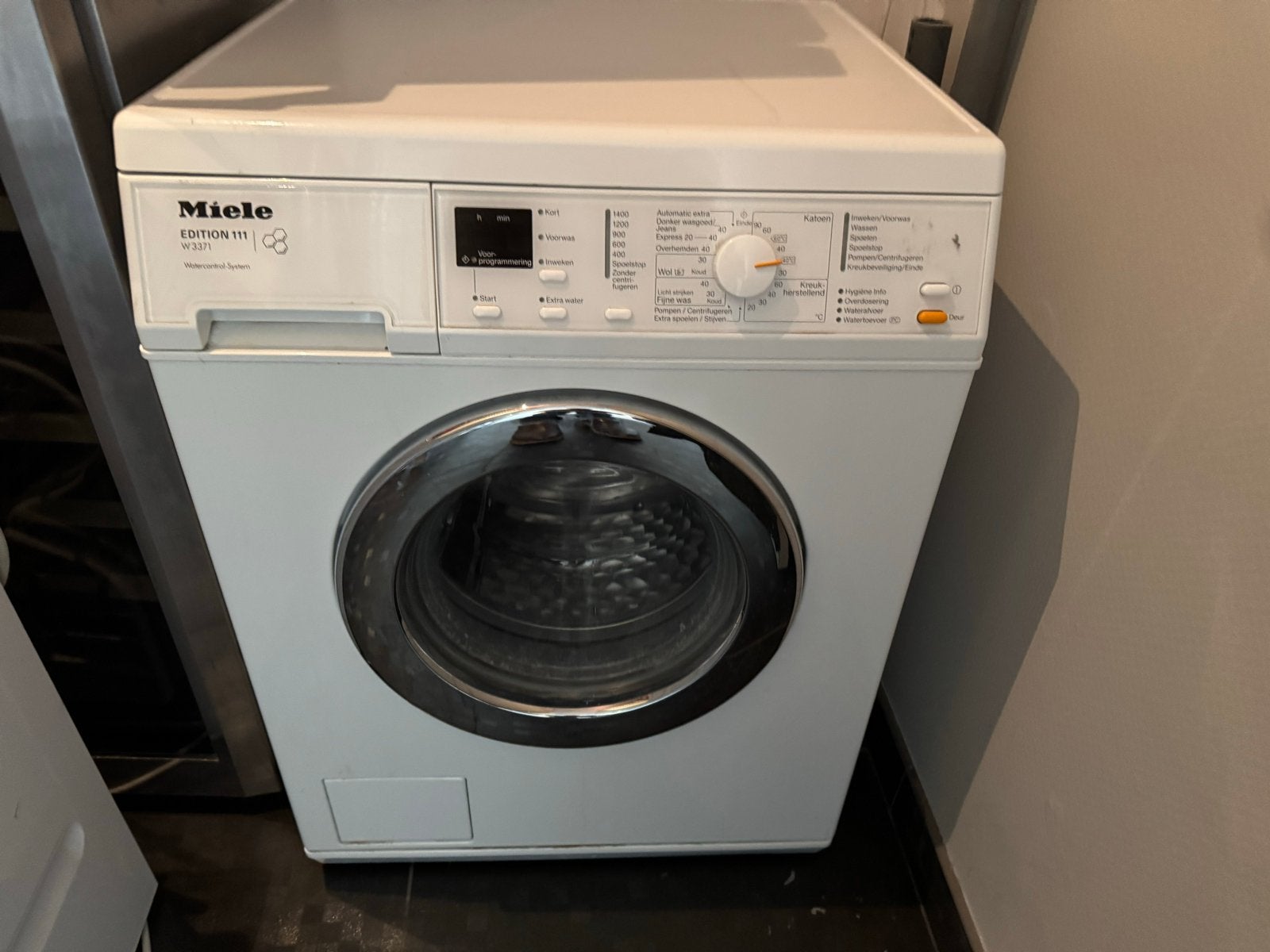 Miele Wasmachine Edition 111 W 3371 - Betrouwbaar en Zuinig, Gebruikt, Ophalen of Verzenden, Voorlader, Kort programma