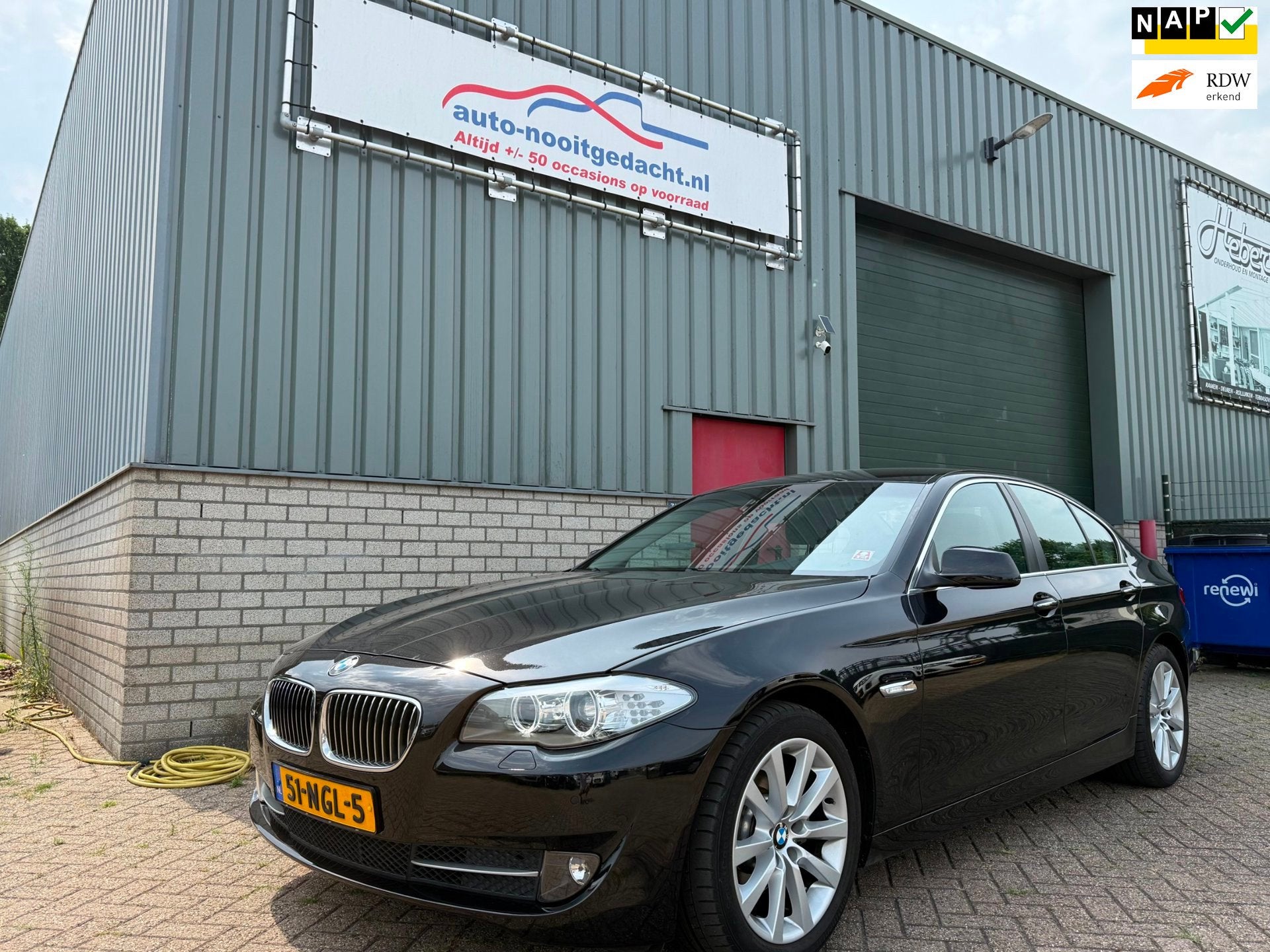 BMW 5-serie 523i High Executive, Euro 5, Achterwielaandrijving, Gebruikt, Zwart