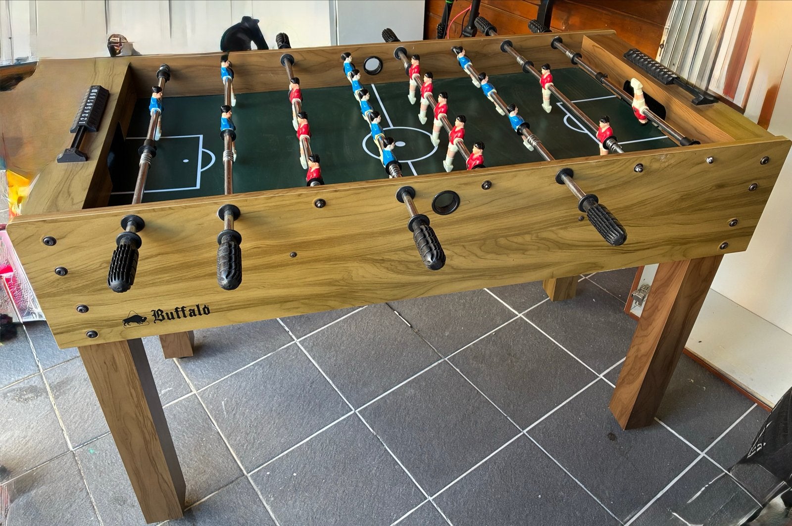 Buffalo voetbaltafel - Zo goed als nieuw, Kinderen en Baby's, Speelgoed | Voetbaltafels, Ophalen, Zo goed als nieuw