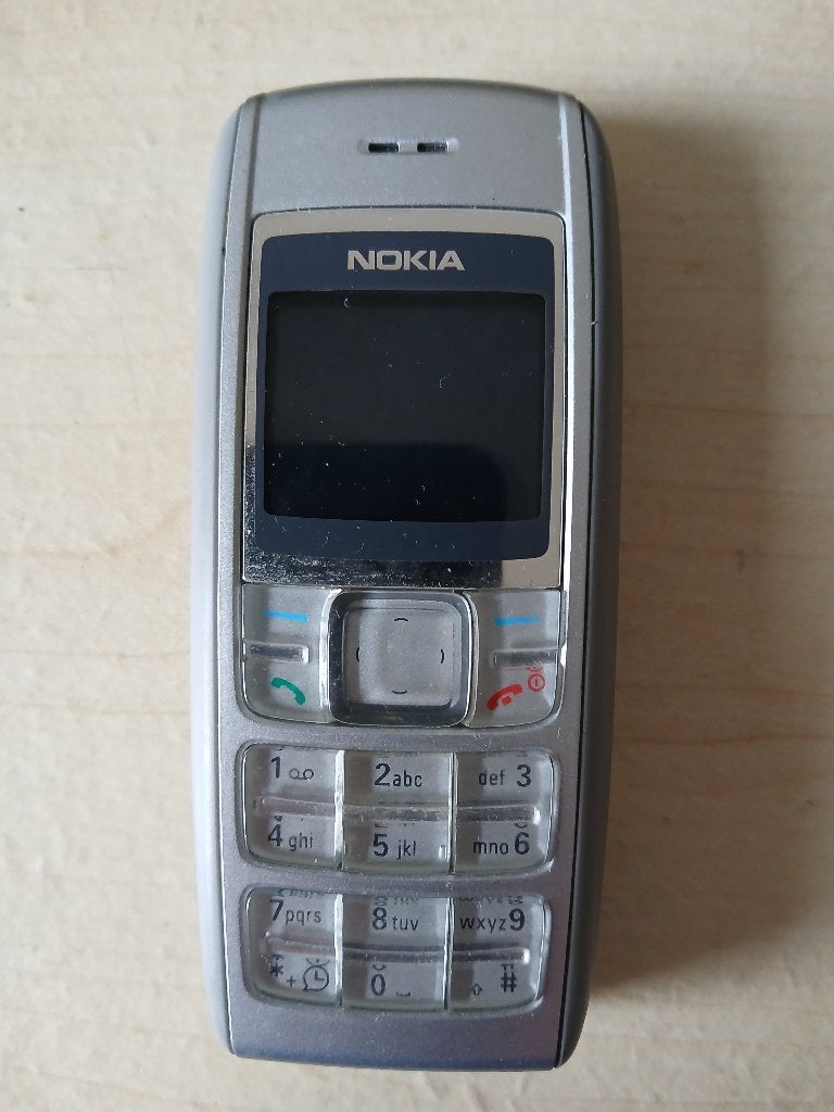 Nokia 1600 met hoesje, Telecommunicatie, Ophalen, Gebruikt, Geen camera, Klassiek of Candybar