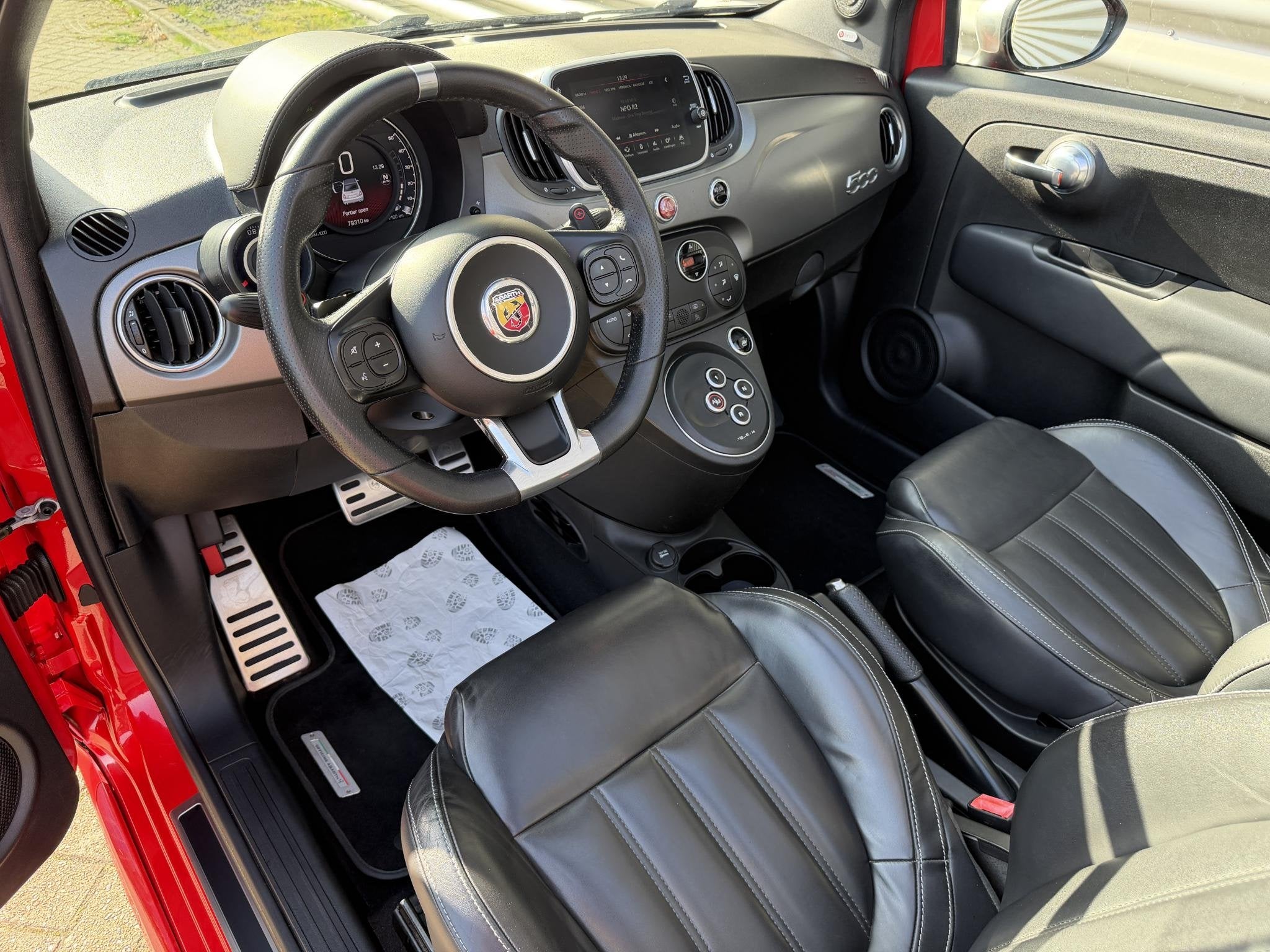 Fiat 500 C 1.4 T-Jet Abarth Automaat Cabriolet 165 PK, Auto's, Fiat, Gebruikt, 4 cilinders, Cabriolet, Leder