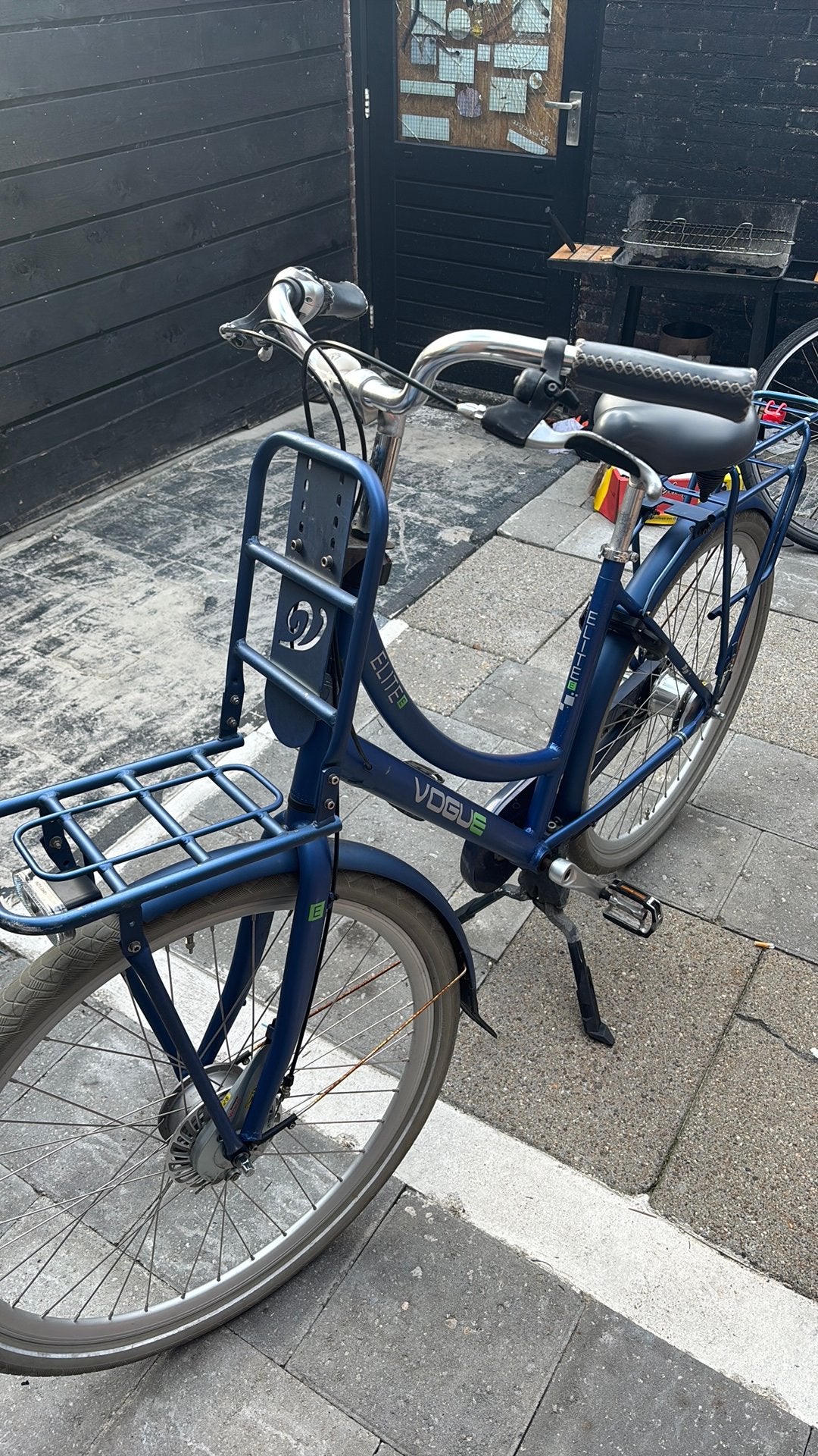 Vogue stadfiets, Versnellingen, 56 cm of meer, Zo goed als nieuw, Trommelrem