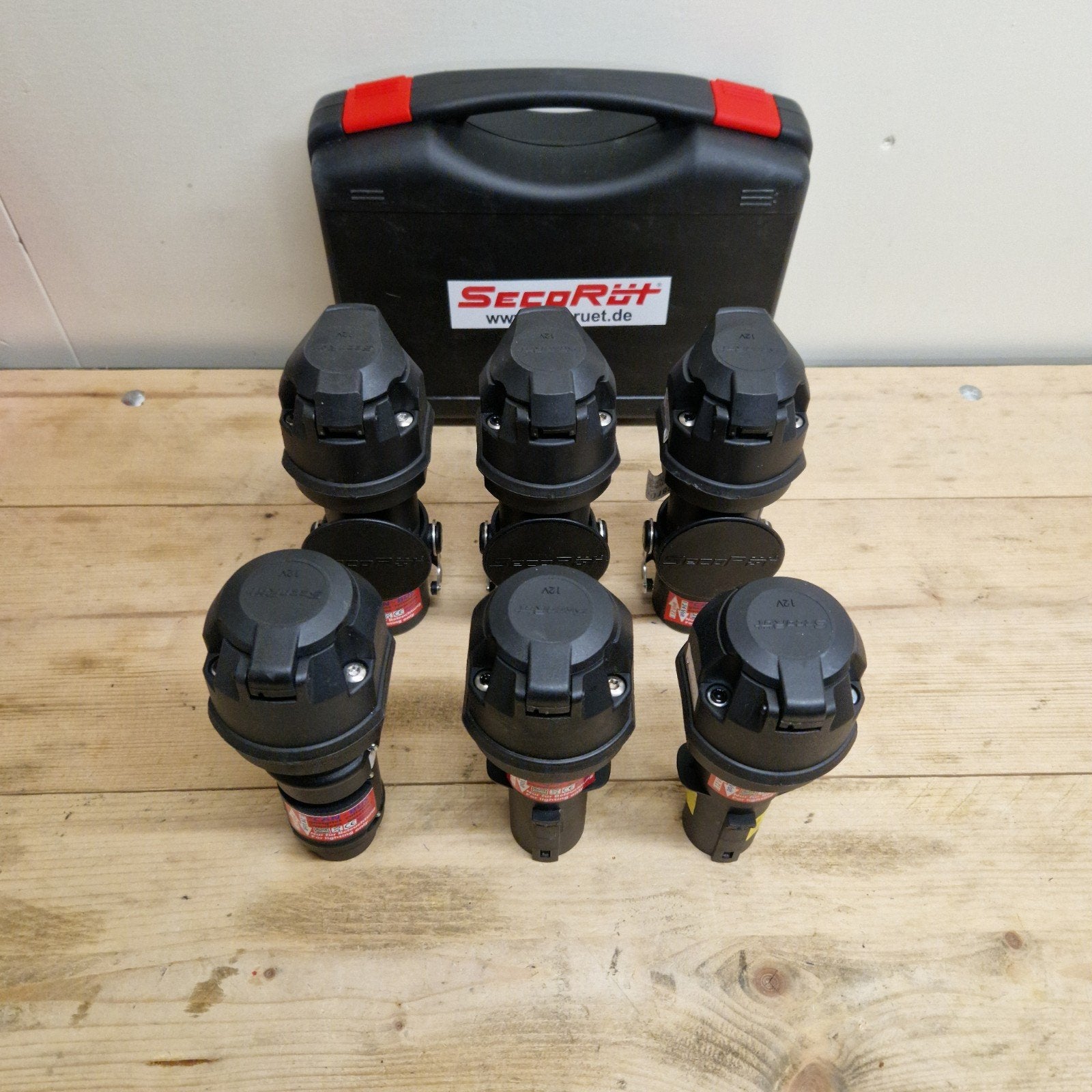 Nieuwe Secorut omvormers aanhangwagen 24V naar 12V, Ophalen of Verzenden, Nieuw