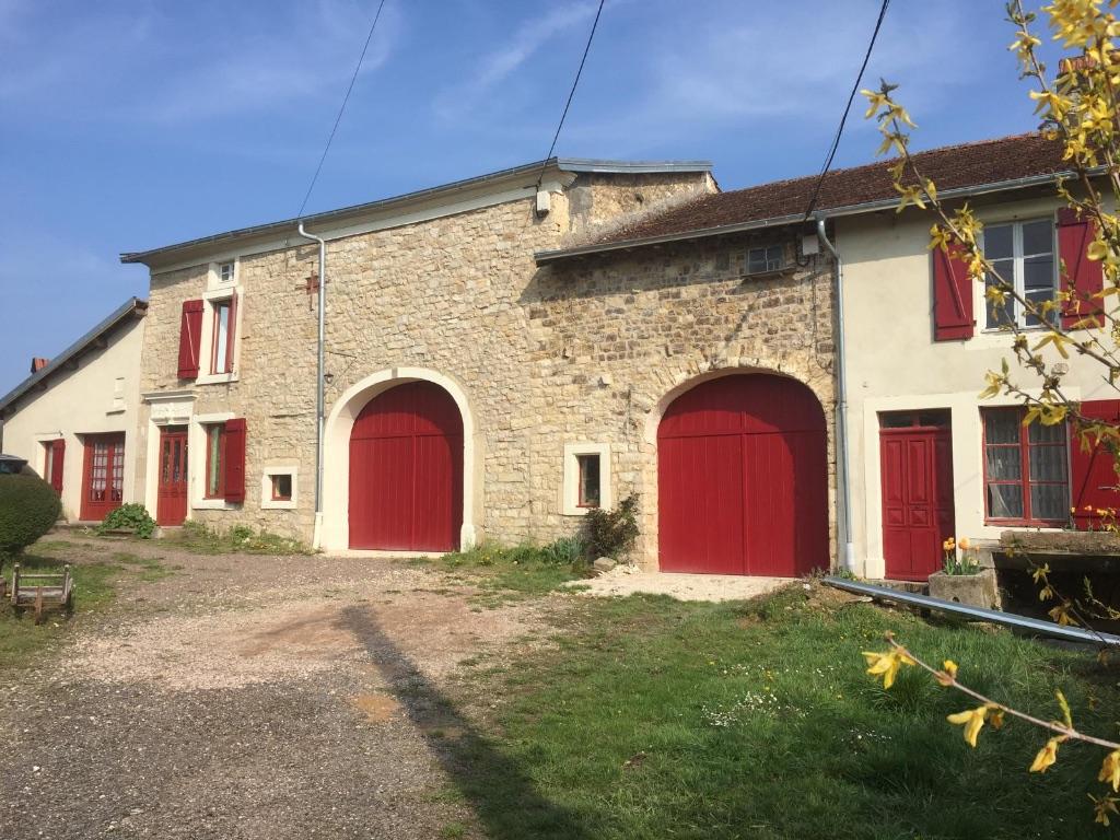 Landelijke woning in Neuvelle le Voisey, Haute-Marne, 100 m², Frankrijk, Woonhuis, Landelijk