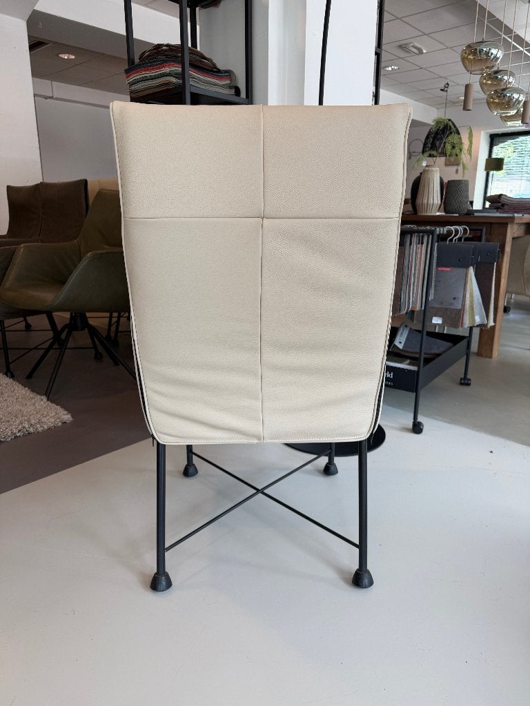 Montis Chaplin hergestoffeerd set van 3 | Woonloods Dongen, Ophalen, Drie, Wit, Nieuw