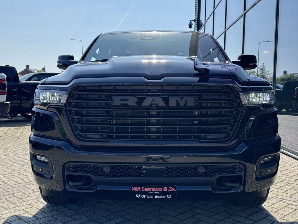 Dodge Ram 1500 Laramie Night Hurricane | Pano | H&K | Passen, Automaat, 3500 kg, Zwart, 426 pk
