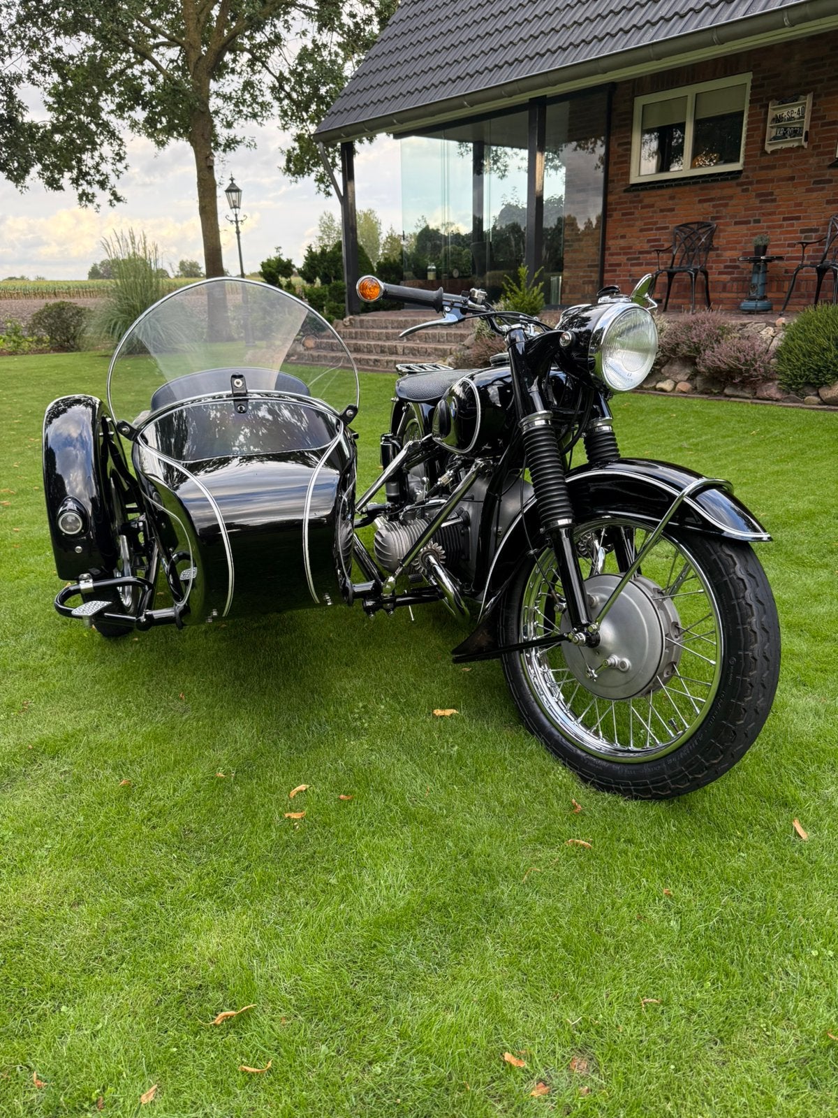 BMW R67/2 zijspan – concoursstaat - ex Politie Zutphen, 2 cilinders, 600 cc