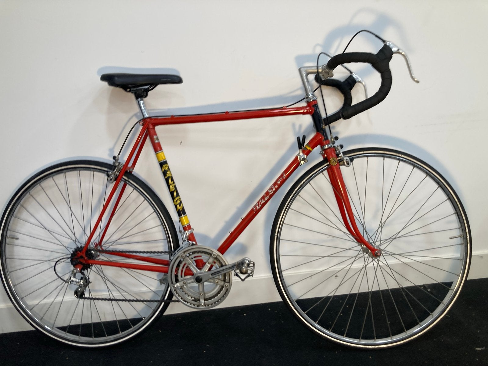 Raleigh racefiets rood - Vintage model, Fietsen en Brommers, Gebruikt, Overige maten, 53 tot 57 cm, Ophalen