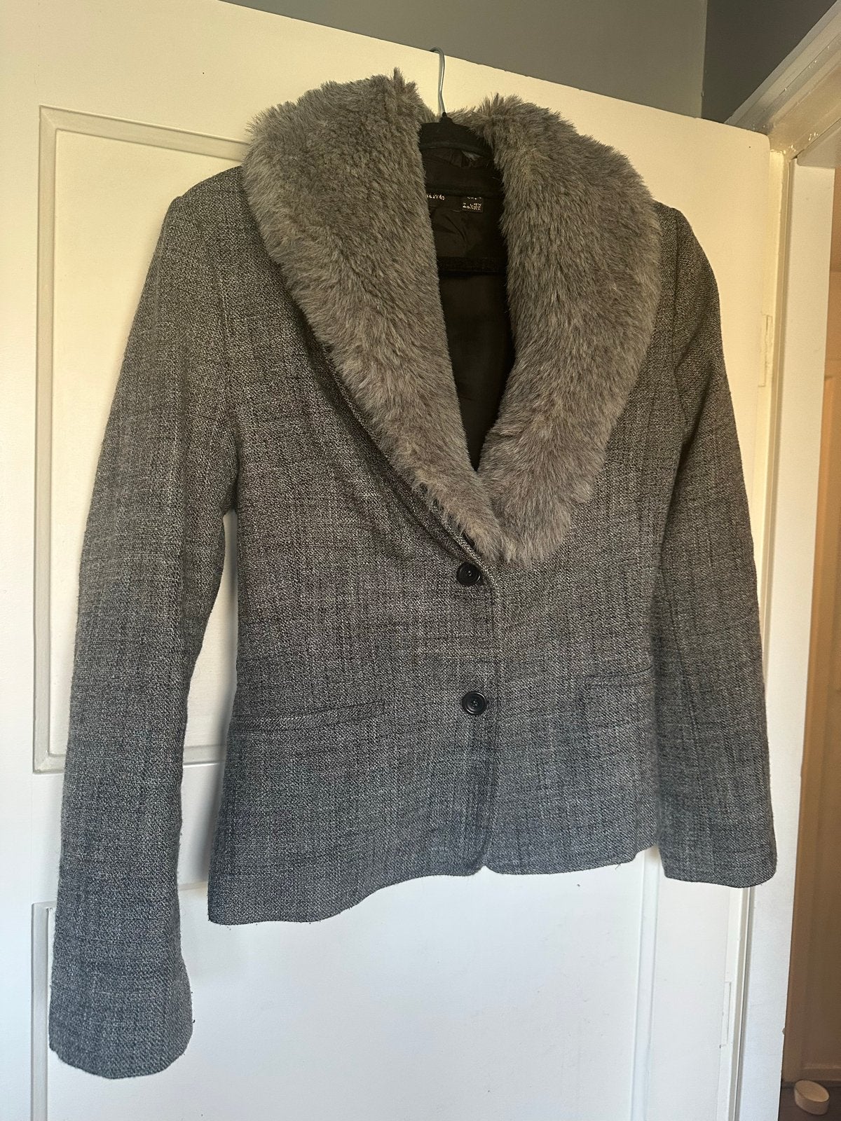 Nieuw Mango Jasje met Bontkraag Maat L, Ophalen of Verzenden, Nieuw, Maat 42/44 (L), Grijs