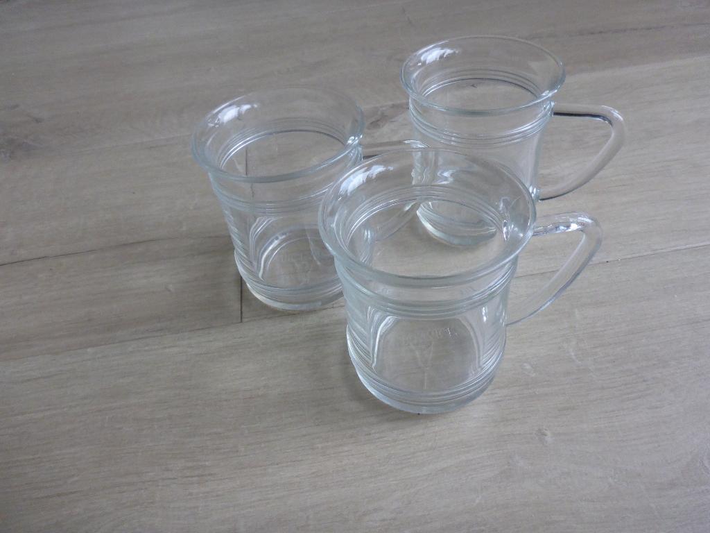 3 theeglazen jan des Bouvrie., Overige typen, Ophalen of Verzenden, Overige stijlen, Glas