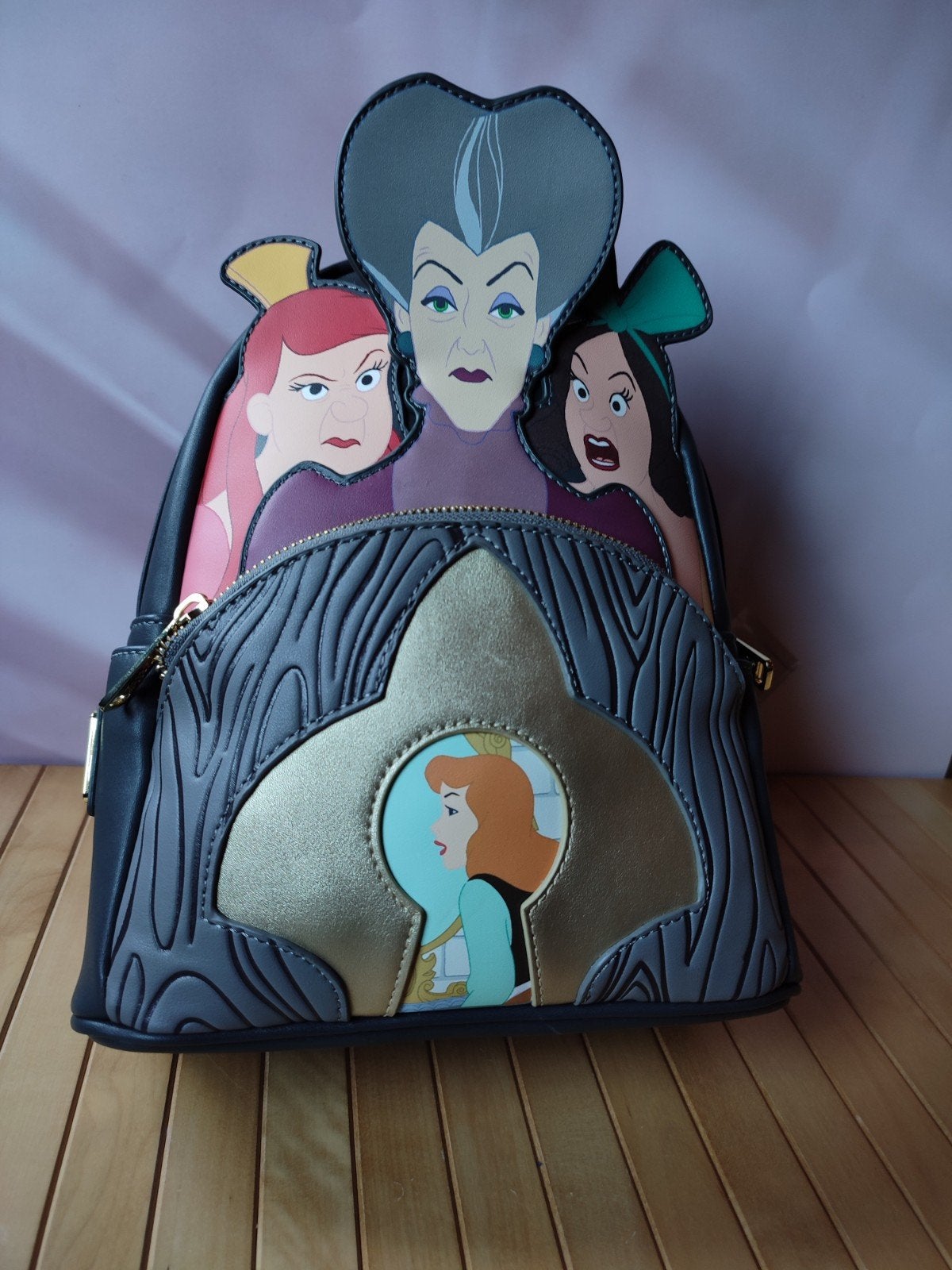 Disney Loungefly Villains Evil Stepmother&Sisters BackPack, Ophalen of Verzenden, Nieuw, 30 tot 40 cm, Rugtas