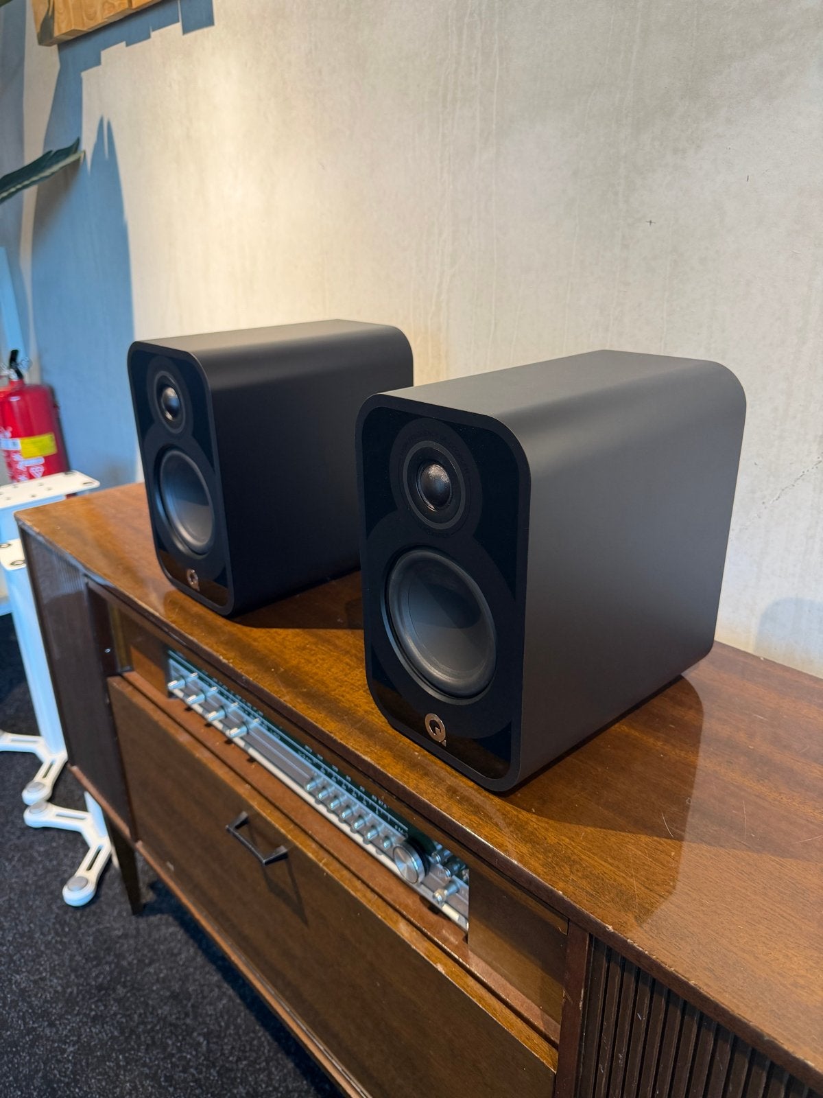 Q Acoustics 5010 Boekenplank Luidsprekers - Zwart, Overige merken, ., Ophalen of Verzenden, Zo goed als nieuw