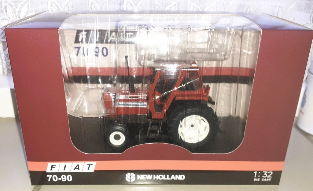 Fiat 70 - 90 2 wd - Replicagri    (siku - britains), Ophalen of Verzenden, Nieuw, Tractor of Landbouw, Britains