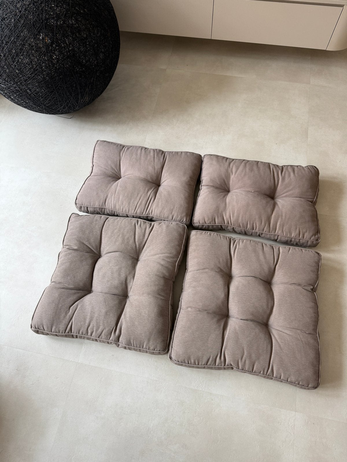 Tuinkussens voor bank/loungeset (2 paar), Ophalen, Vierkant, Zo goed als nieuw, Tuinkussen