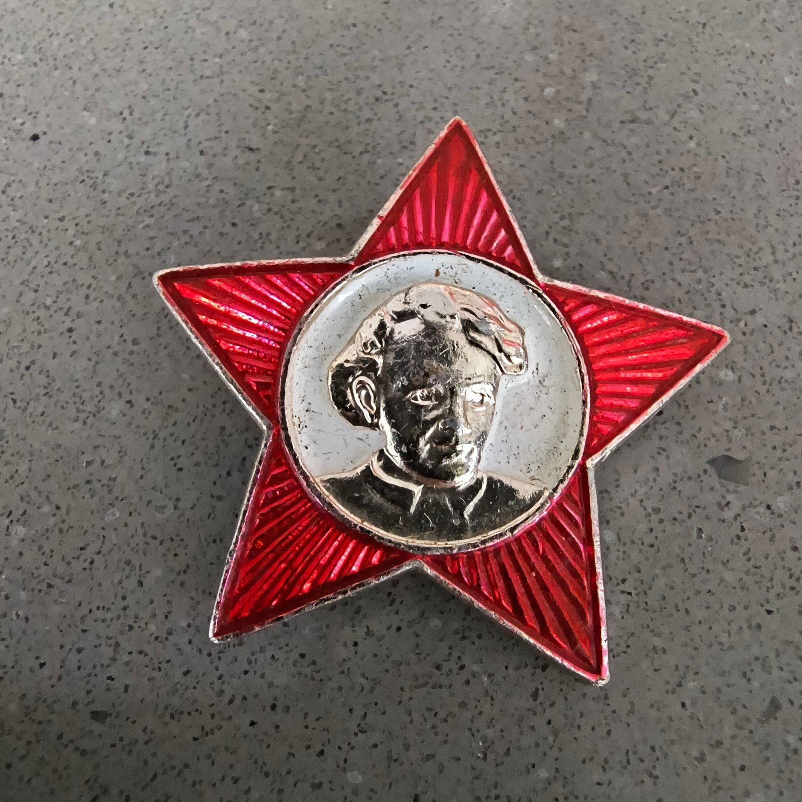 Vintage USSR Lenin Rode Ster Pin - CCCP 10k, Ophalen of Verzenden, Gebruikt, Overige onderwerpen, Speldje of Pin