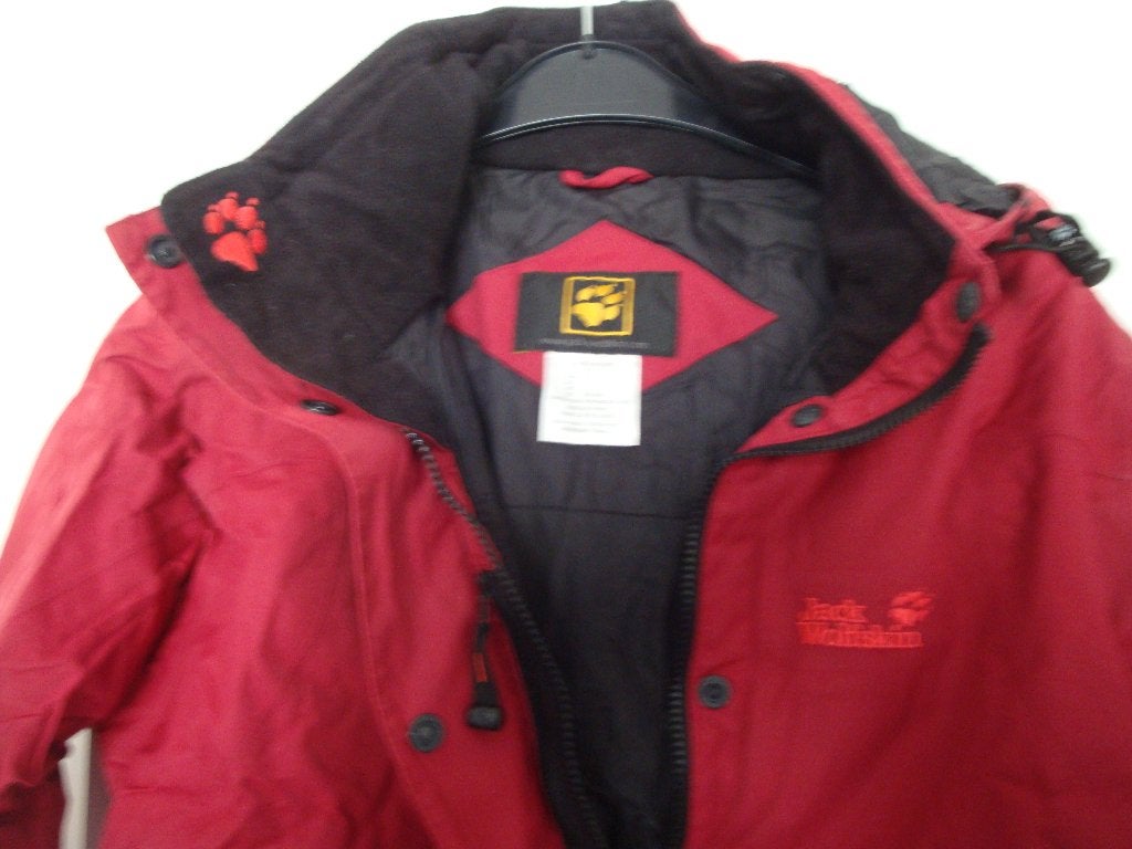 Warm rode warme JACK WOLFSKIN winter jas. Maat S., Ophalen of Verzenden, Zo goed als nieuw, JACK WOLFSKIN, Maat 36 (S)