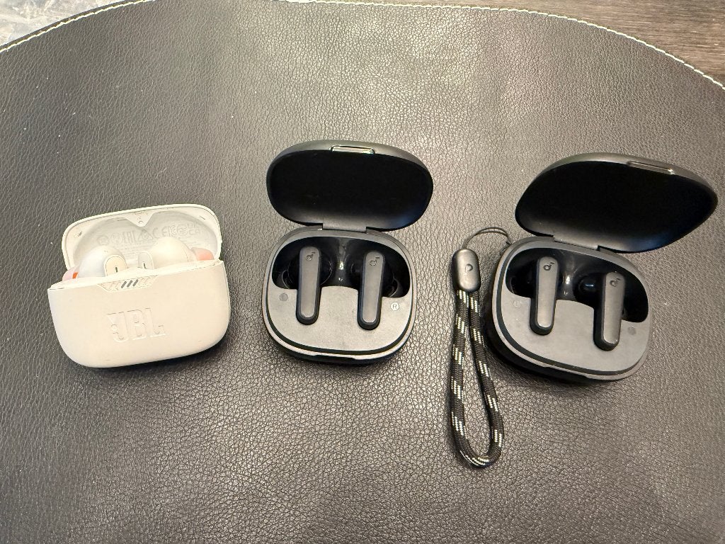 3pcs wireless earbuds - JBL + Soundcore P20i, Gebruikt, Ophalen of Verzenden, JBL, In oorschelp (earbud)