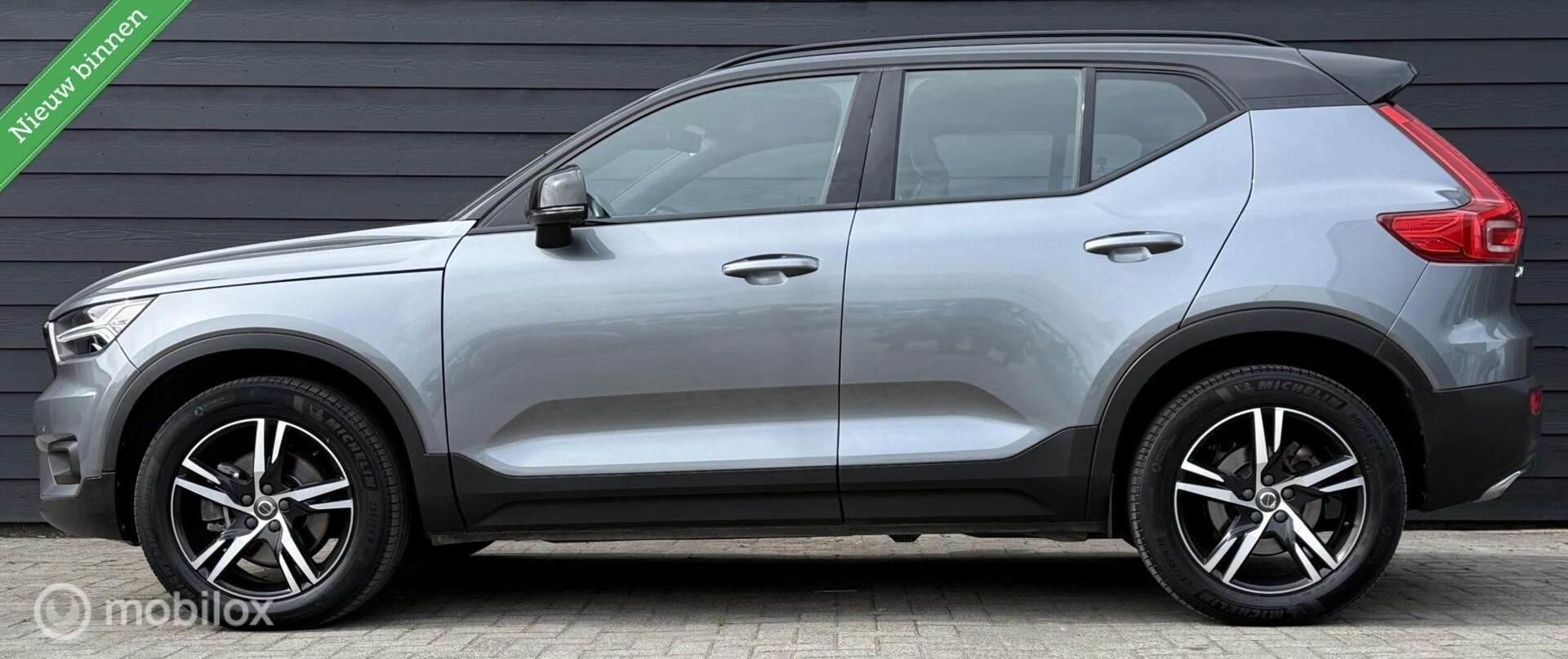 Volvo XC40 2.0 T4 R-Design 190PK LED/Clima/Cruise/Elektr.pak, Auto's, 15 km/l, Euro 6, Automatische klimaatregeling, Bedrijf
