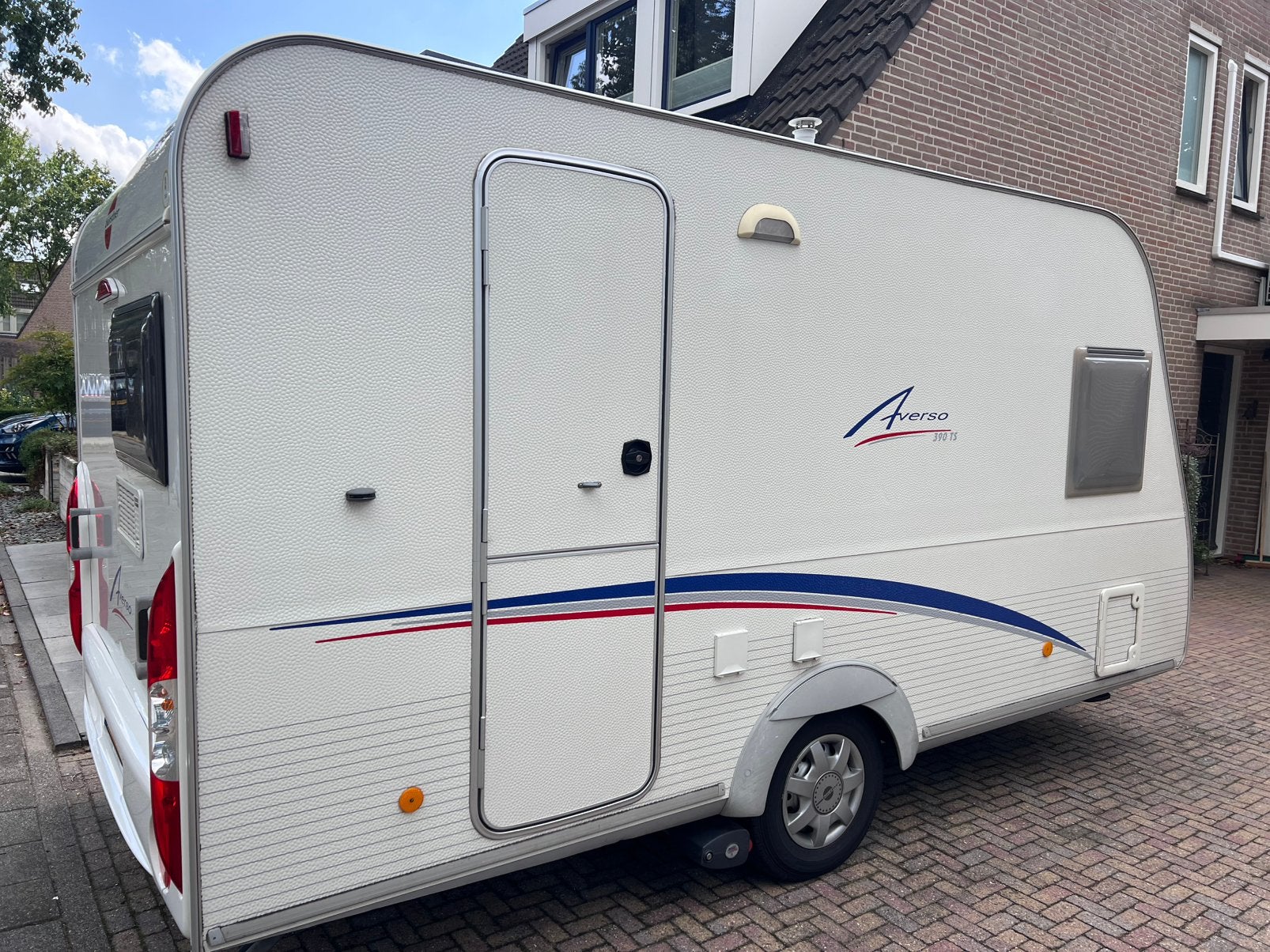 Bürstner Averso 390 (2009) met mover en voortent, Mover, Treinzit, 750 - 1000 kg, Particulier