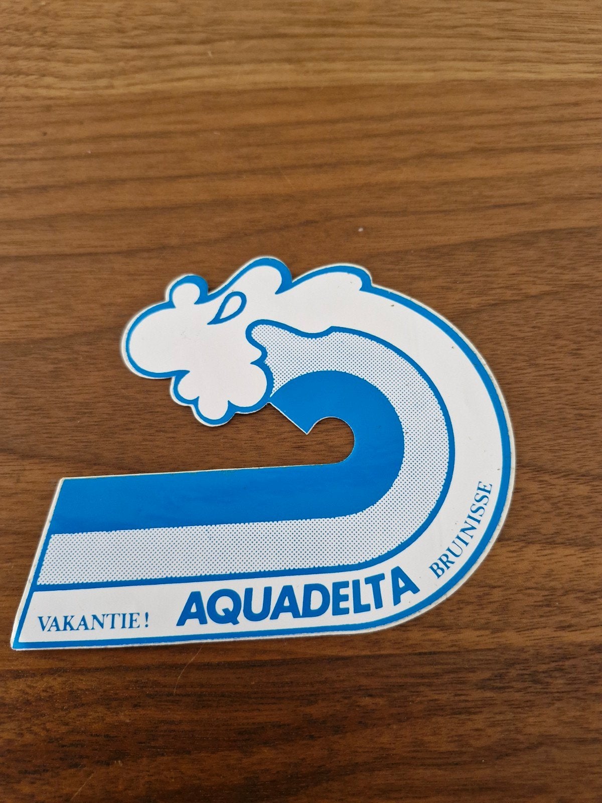 8755 Vintage Aquadelta Bruinisse Vakantie Sticker, Ophalen of Verzenden, Gebruikt, Overige typen