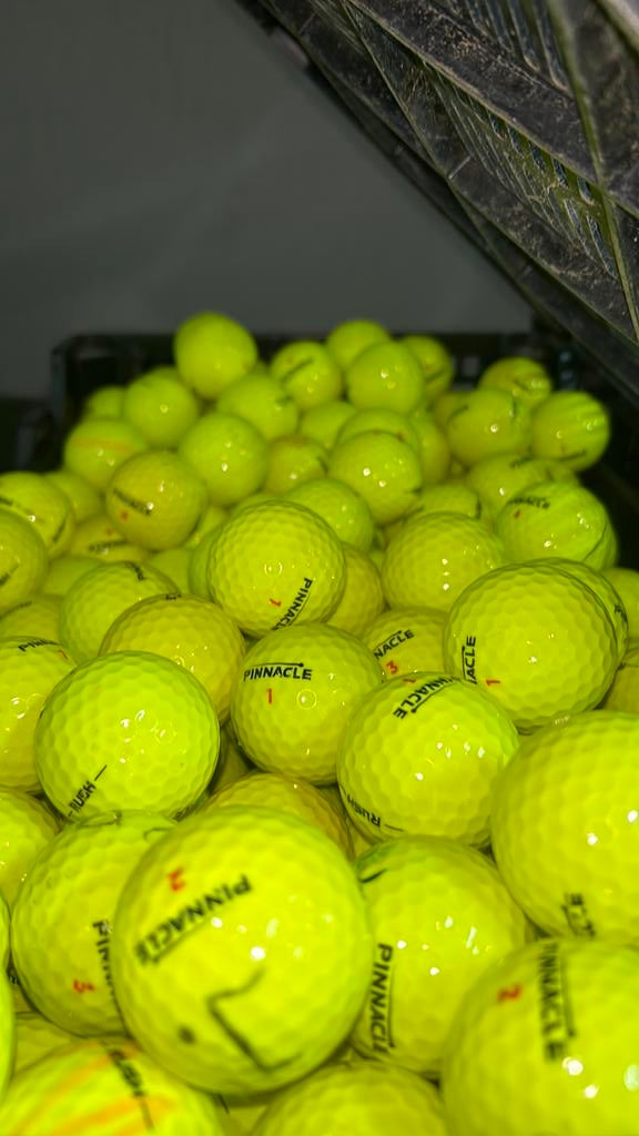 100 Stuks Pinnacle Rush Gele Golfballen AAAA, Sport en Fitness, Golf, Ophalen of Verzenden, Zo goed als nieuw, Bal(len)