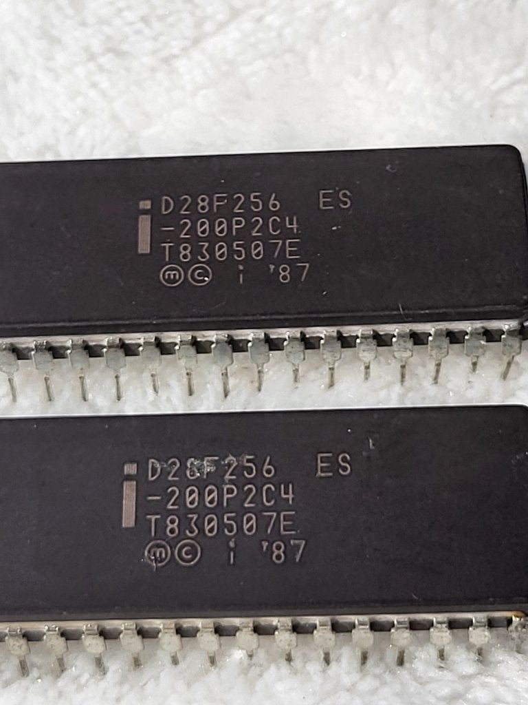 2x D28F256-200 INTEL NOR FLASH MEMORY, Verzenden, Intel