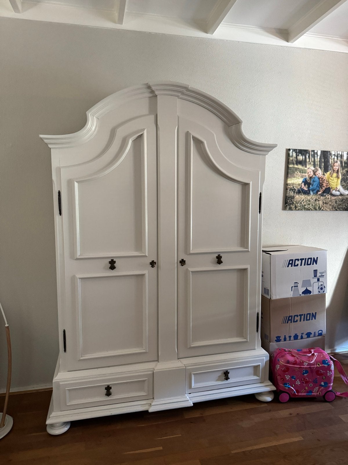 Prachtige witte kast, Huis en Inrichting, Kasten | Kledingkasten, Zo goed als nieuw, 200 cm of meer, 100 tot 150 cm, 50 tot 75 cm